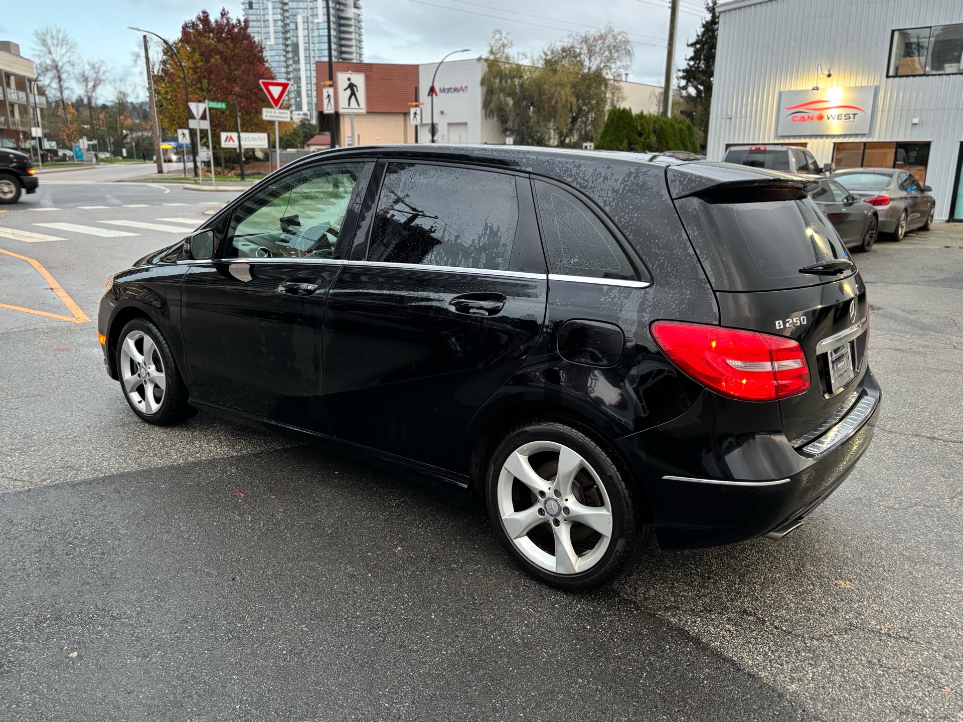 /canwestautoinc/2013-Mercedes-Benz-B-Class-04407800584738886.jpg