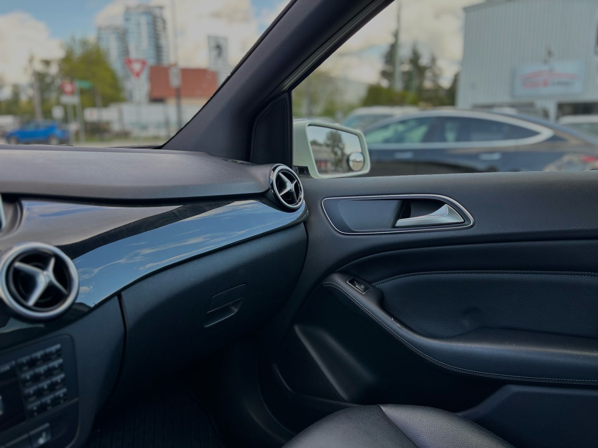 /canwestautoinc/2013-Mercedes-Benz-B-Class-12308045789075694.jpg