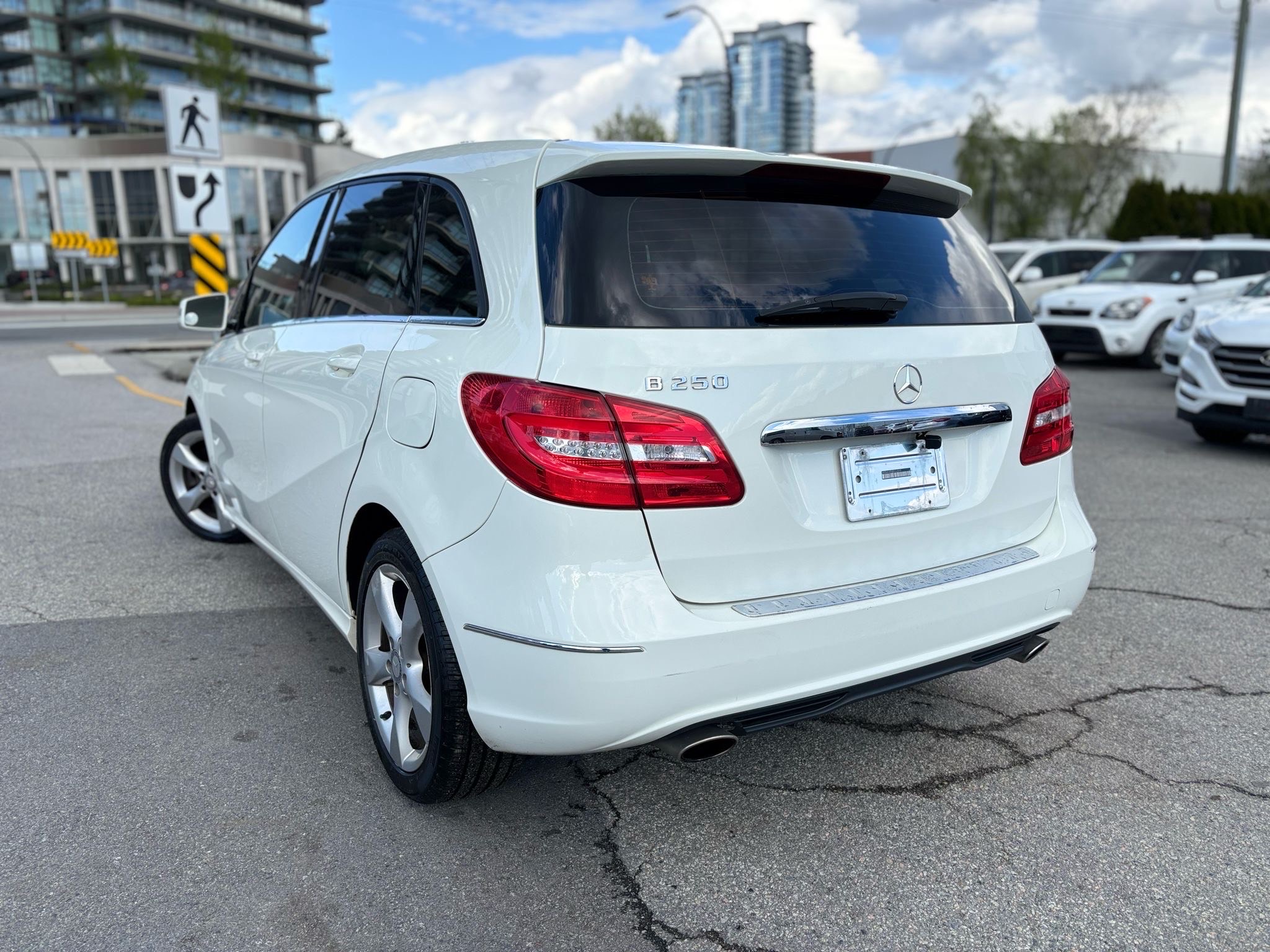 /canwestautoinc/2013-Mercedes-Benz-B-Class-27424389456459486.jpg