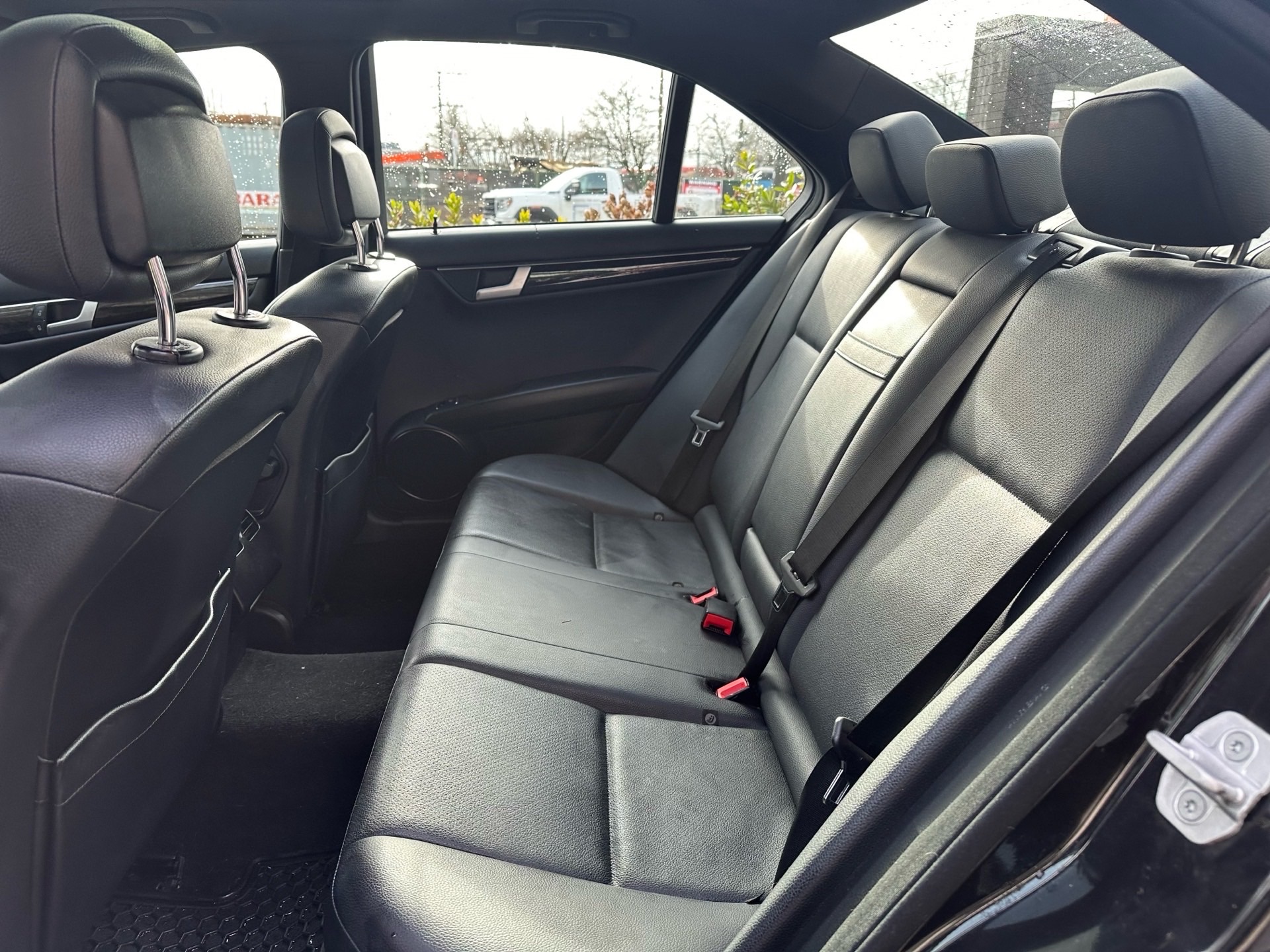 /canwestautoinc/2013-Mercedes-Benz-C-Class-003081189401343387.jpg