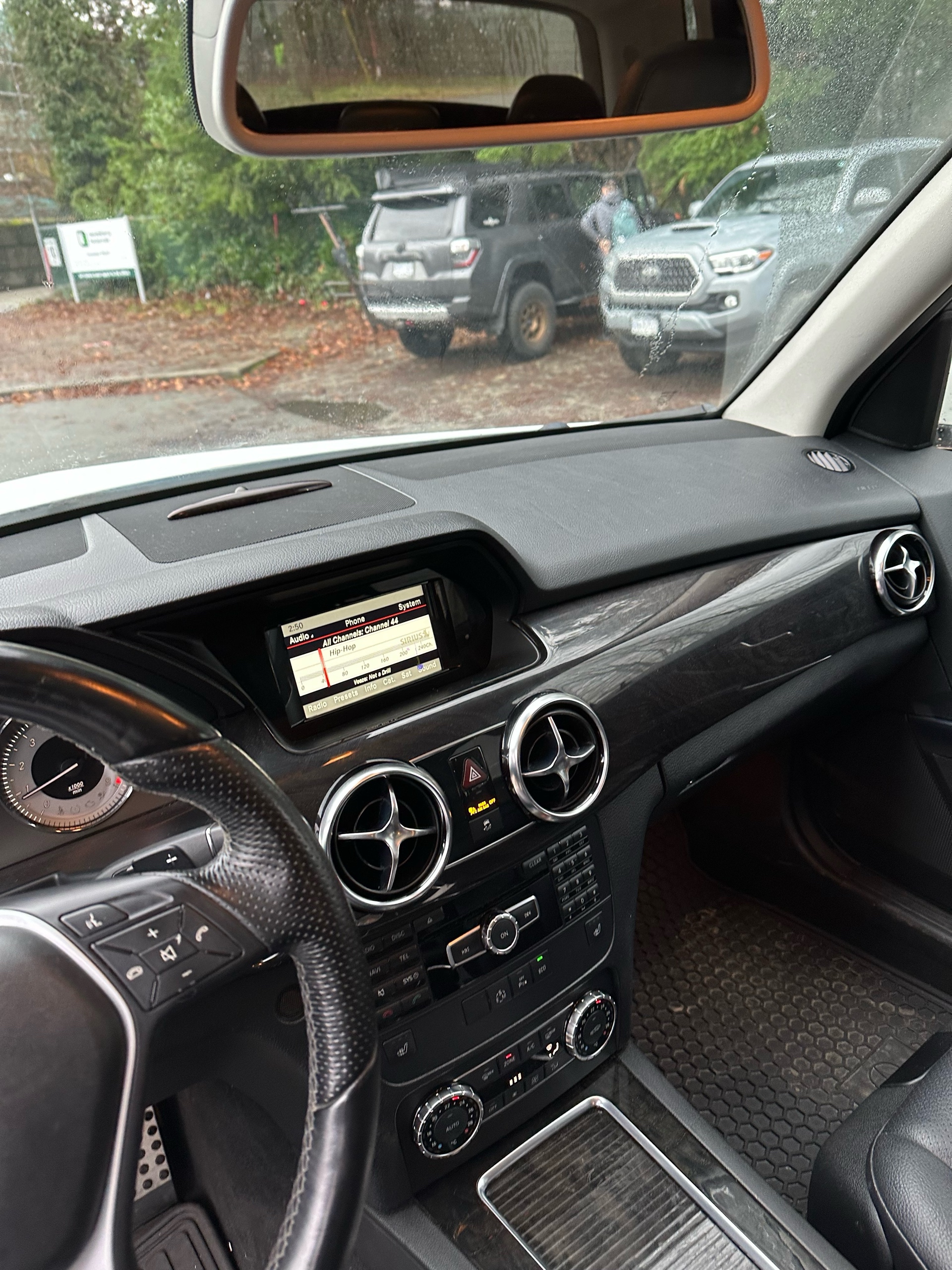 /canwestautoinc/2013-Mercedes-Benz-GLK-Class-4393134058326267.jpg