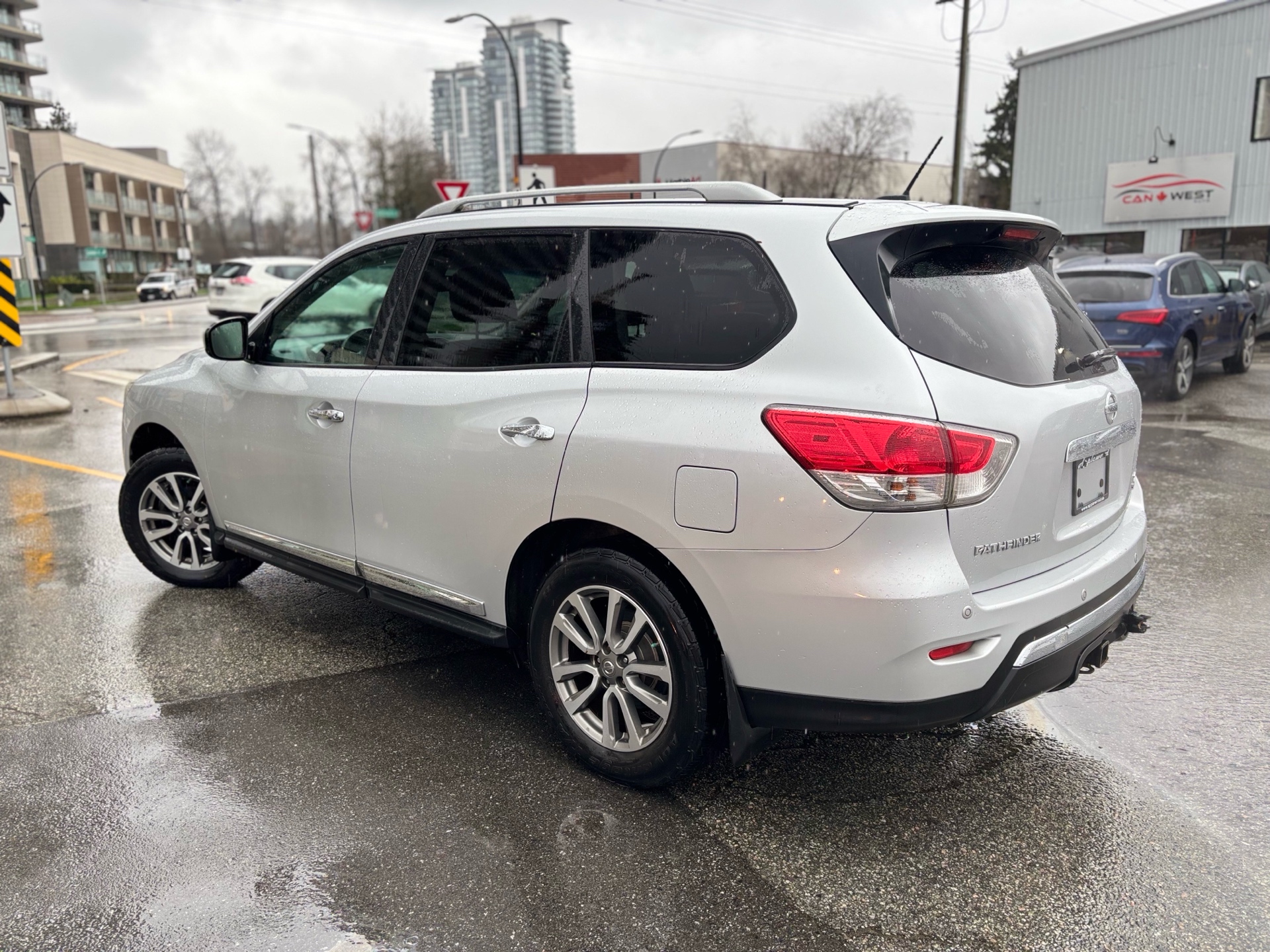 /canwestautoinc/2013-Nissan-Pathfinder-06583474293929403.jpg