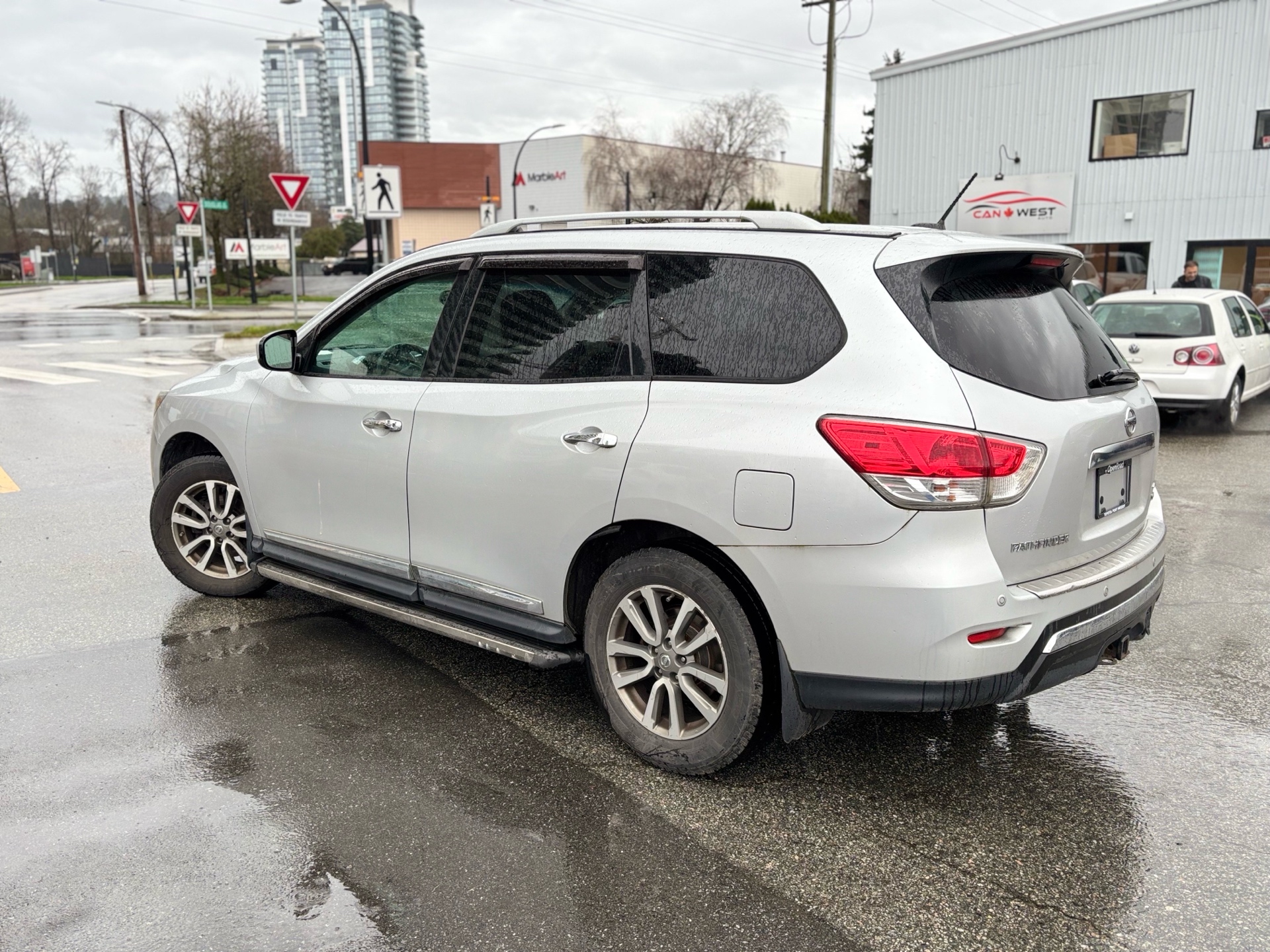 /canwestautoinc/2013-Nissan-Pathfinder-7446274302867044.jpg
