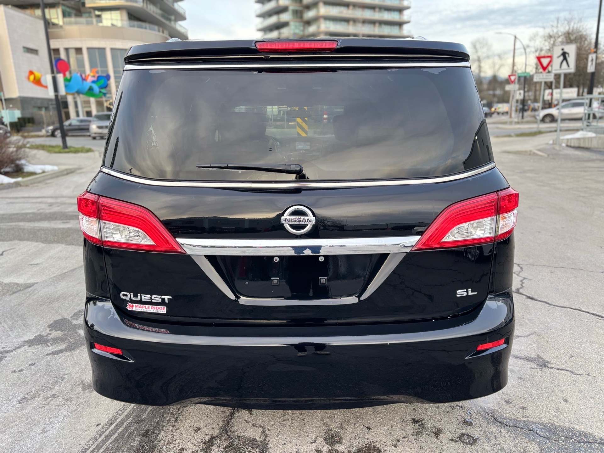 /canwestautoinc/2013-Nissan-Quest-005435717400046558.jpg