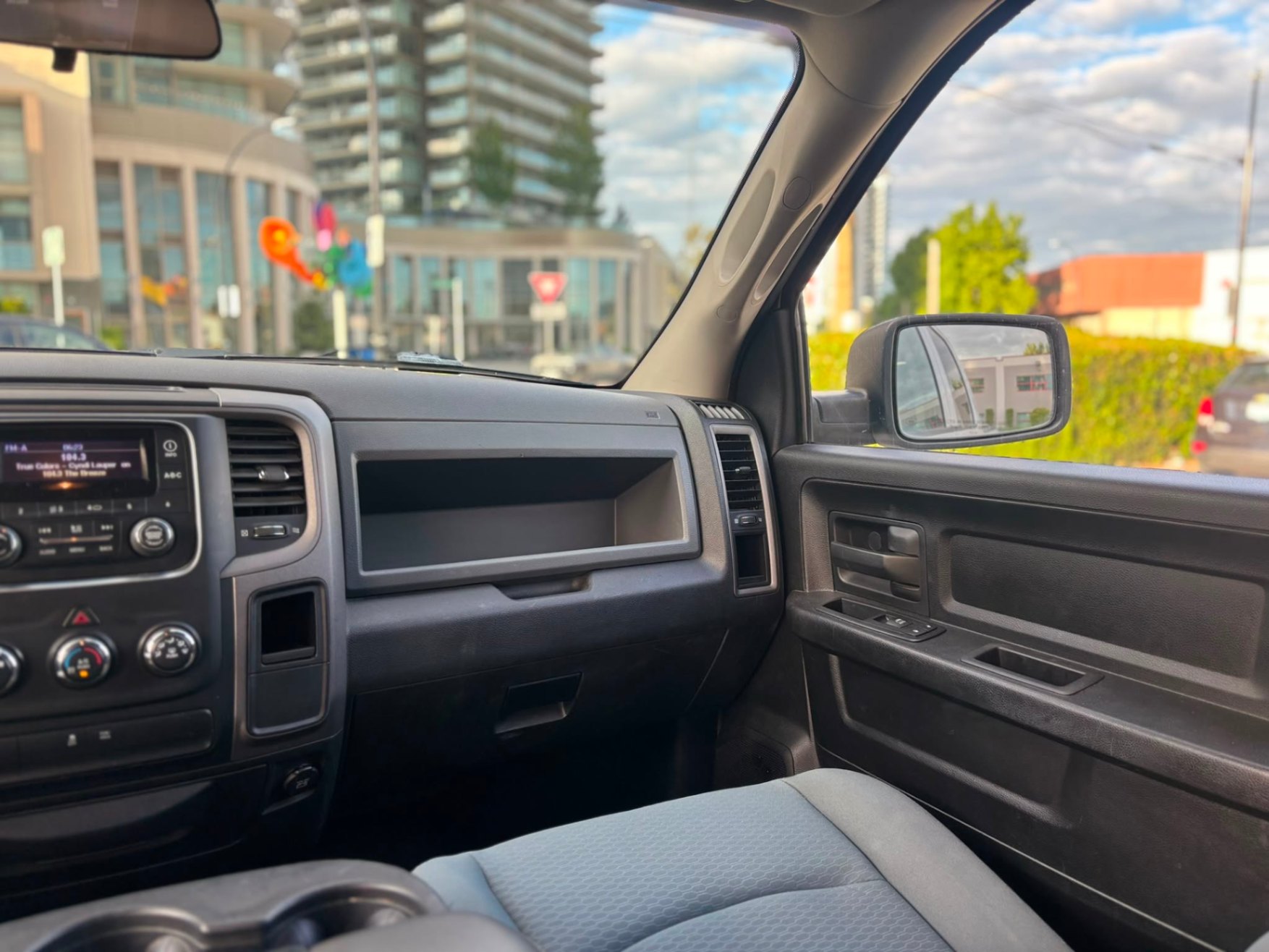 /canwestautoinc/2013-Ram-1500-867106613244349.jpg
