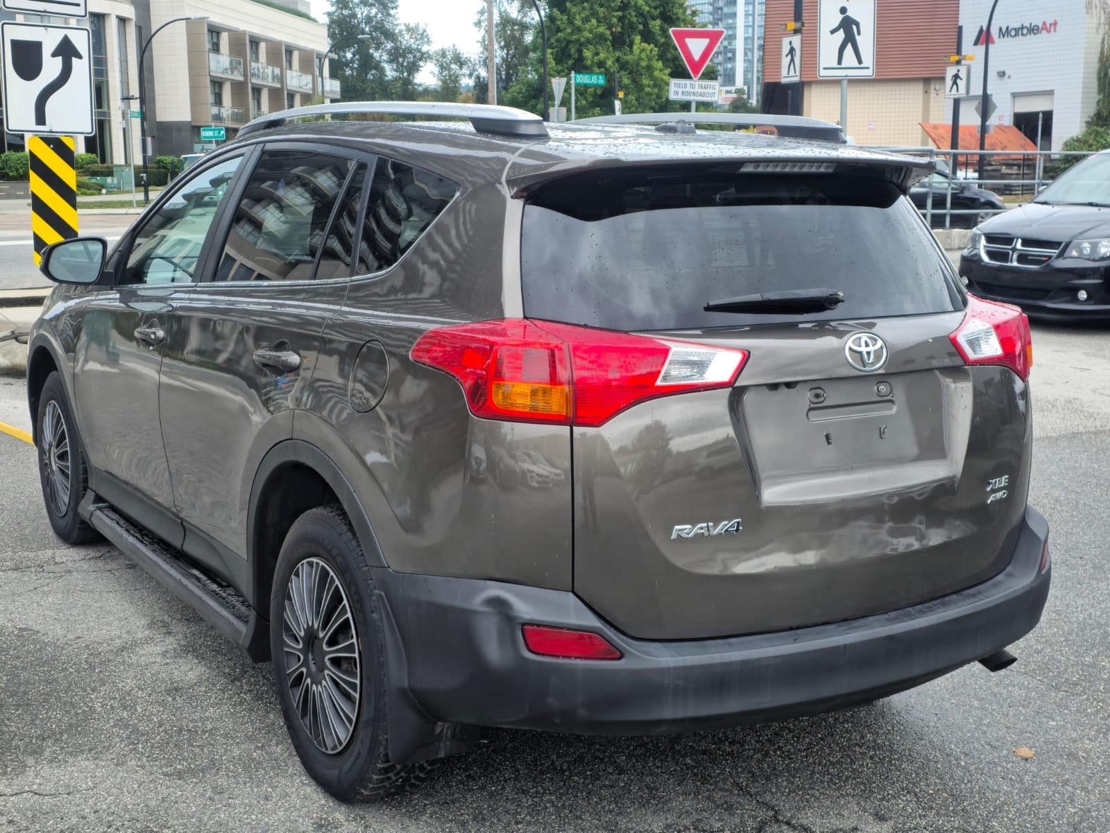 /canwestautoinc/2013-Toyota-RAV4-6496541887650933.jpg