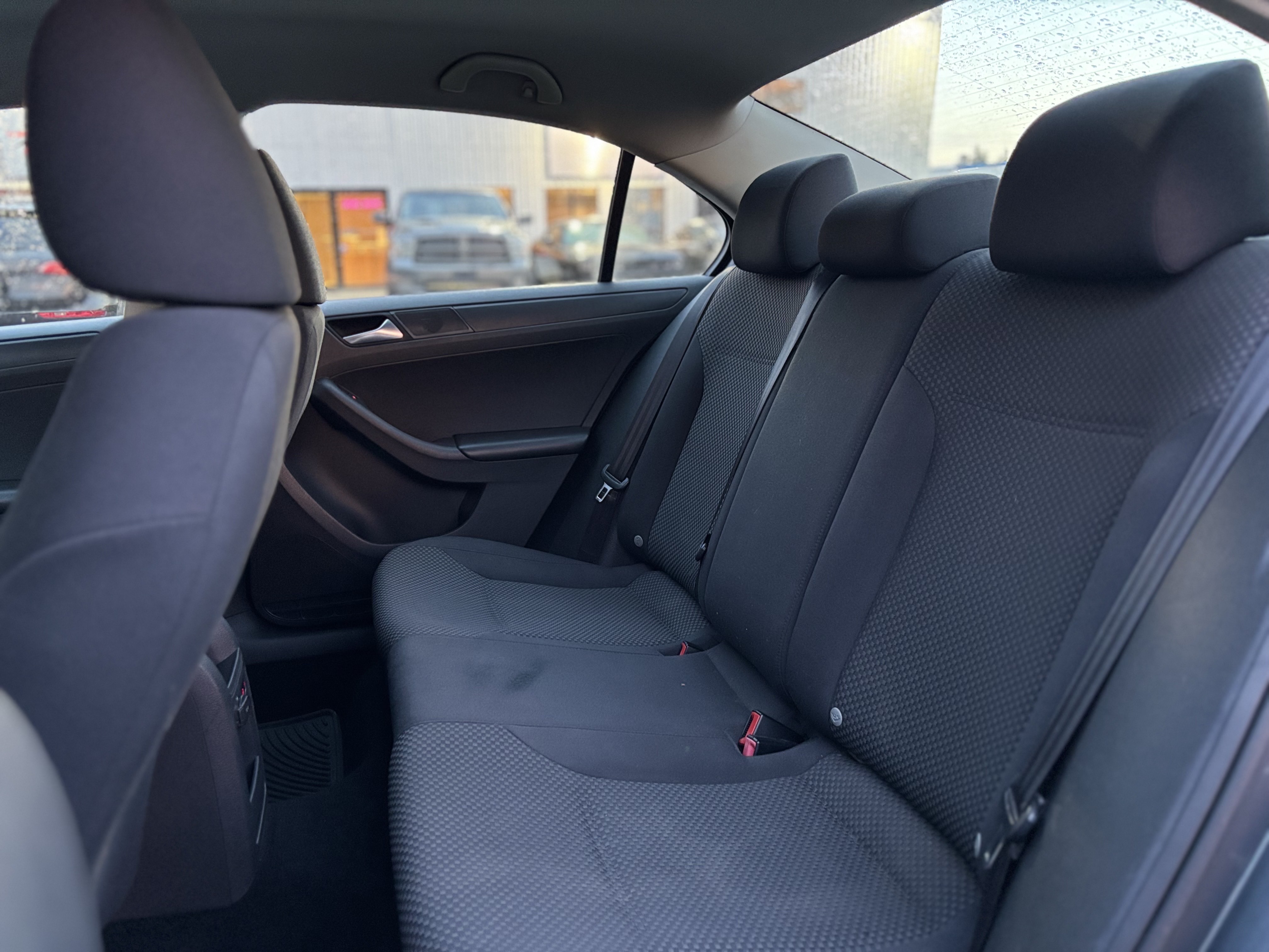 /canwestautoinc/2013-Volkswagen-Jetta-19582108758034722.jpg