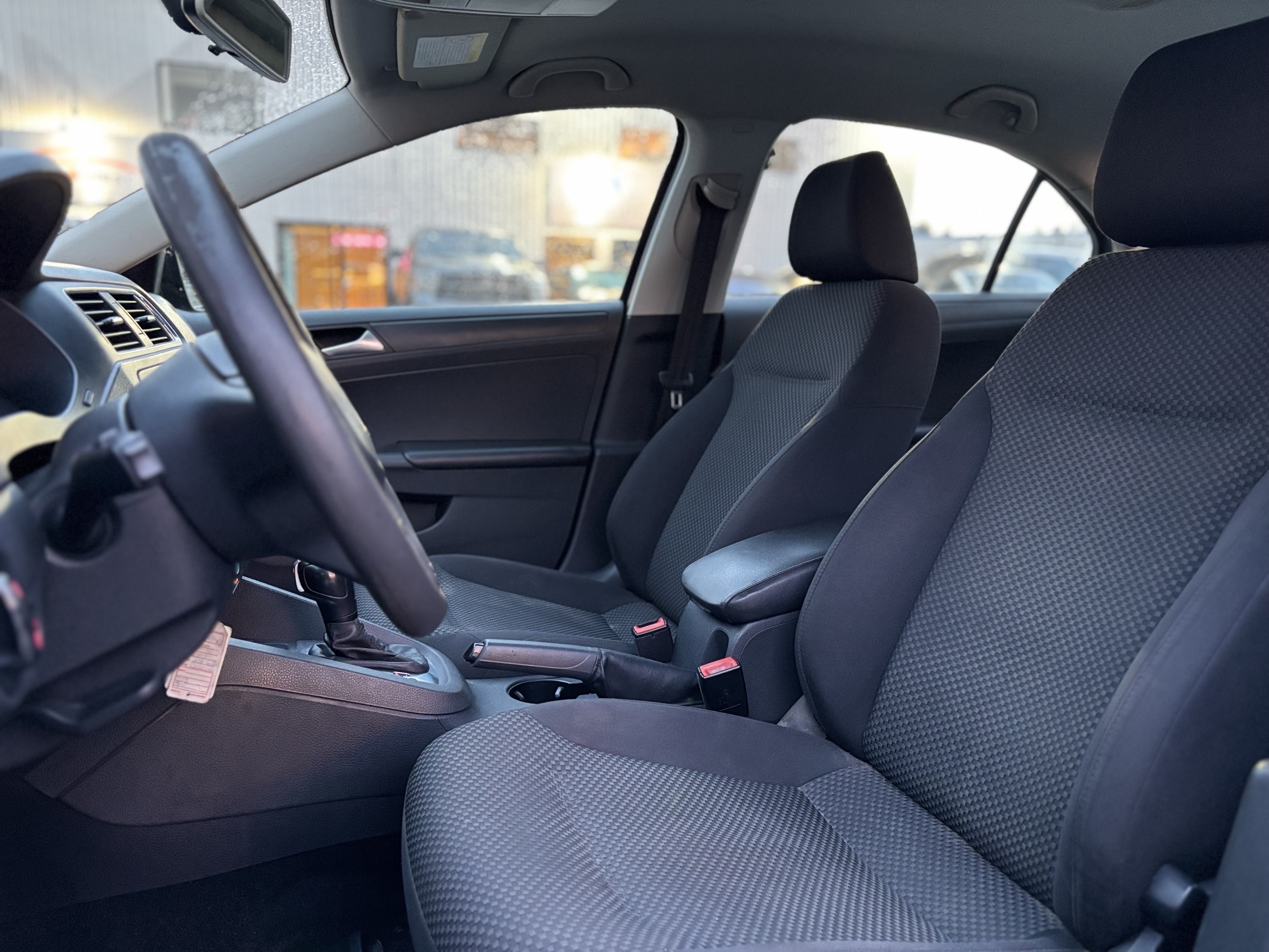 /canwestautoinc/2013-Volkswagen-Jetta-8733452597000286.jpg