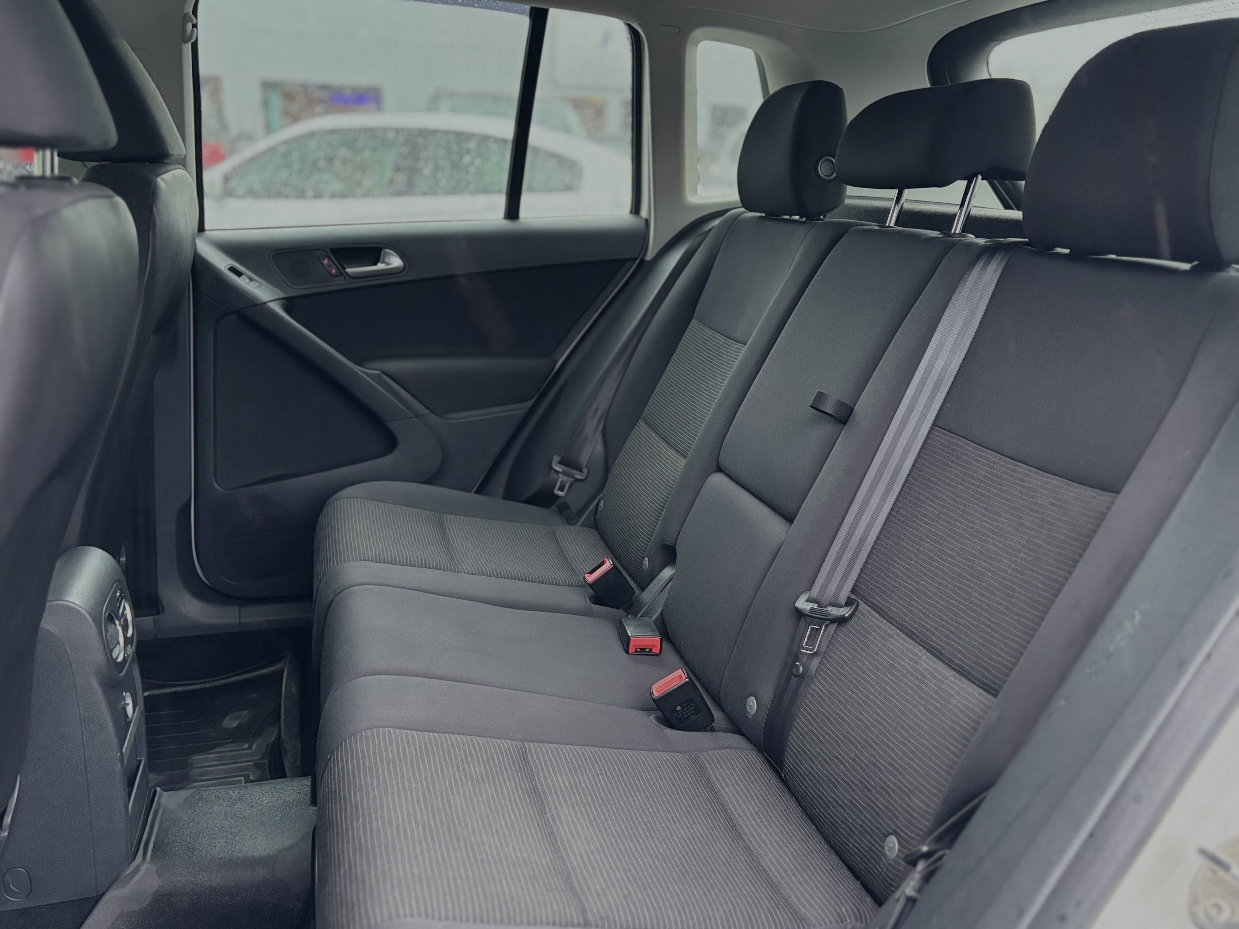 /canwestautoinc/2013-Volkswagen-Tiguan-20779955380399295.jpg