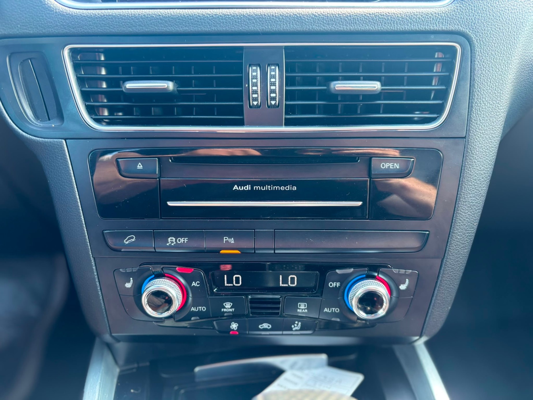 /canwestautoinc/2014-Audi-Q5-054345757402563866.jpg