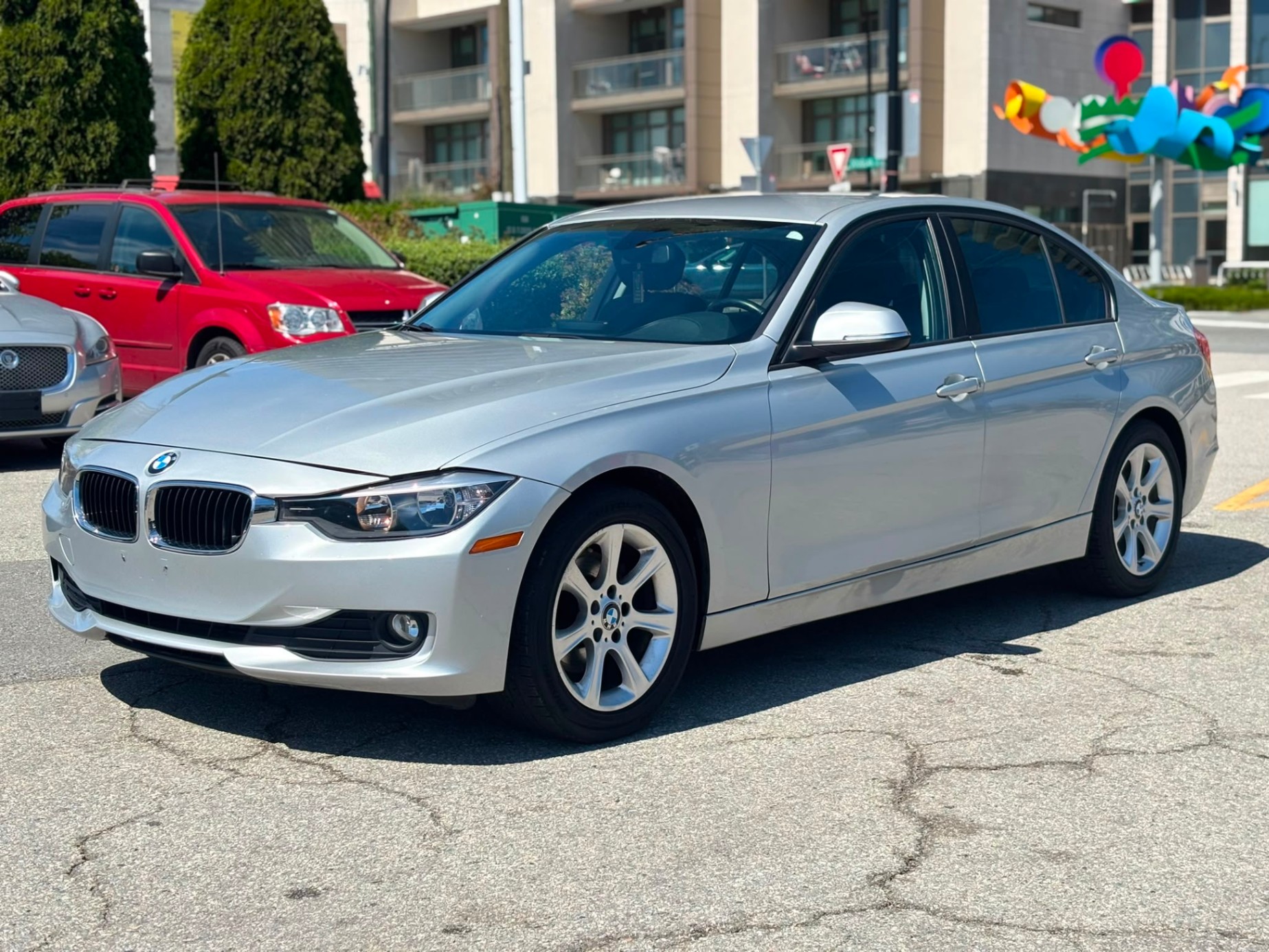 /canwestautoinc/2014-BMW-3-Series-0068949583810453685.jpg