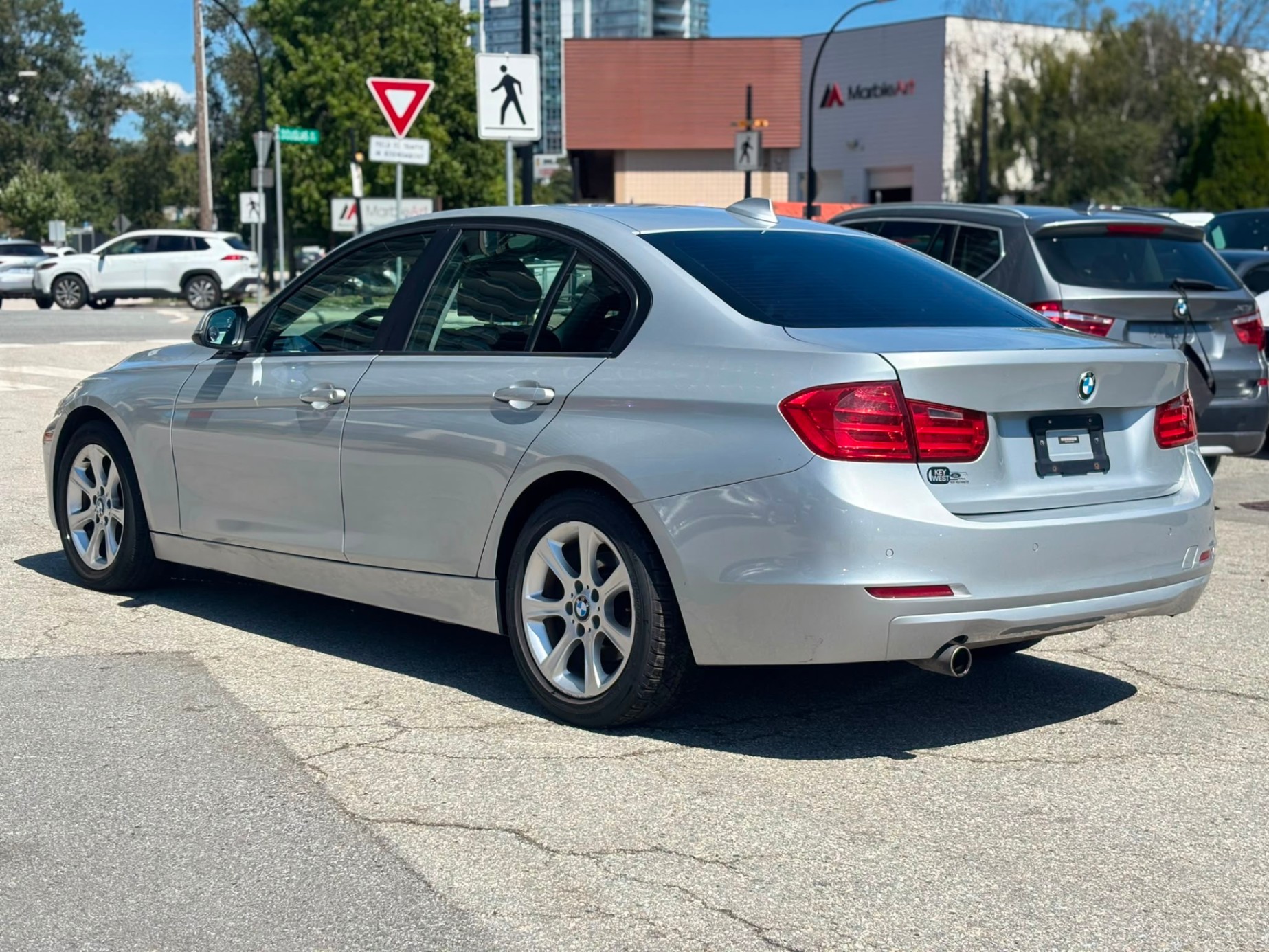 /canwestautoinc/2014-BMW-3-Series-579459510493632.jpg