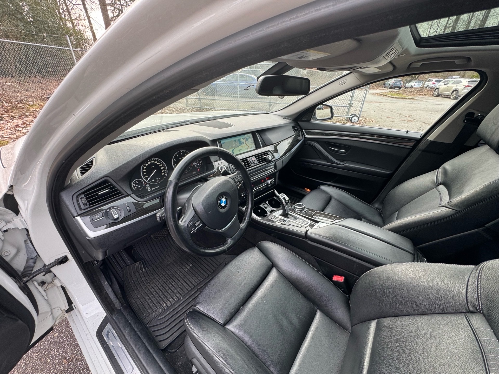/canwestautoinc/2014-BMW-5Series-24753906603143339.jpg