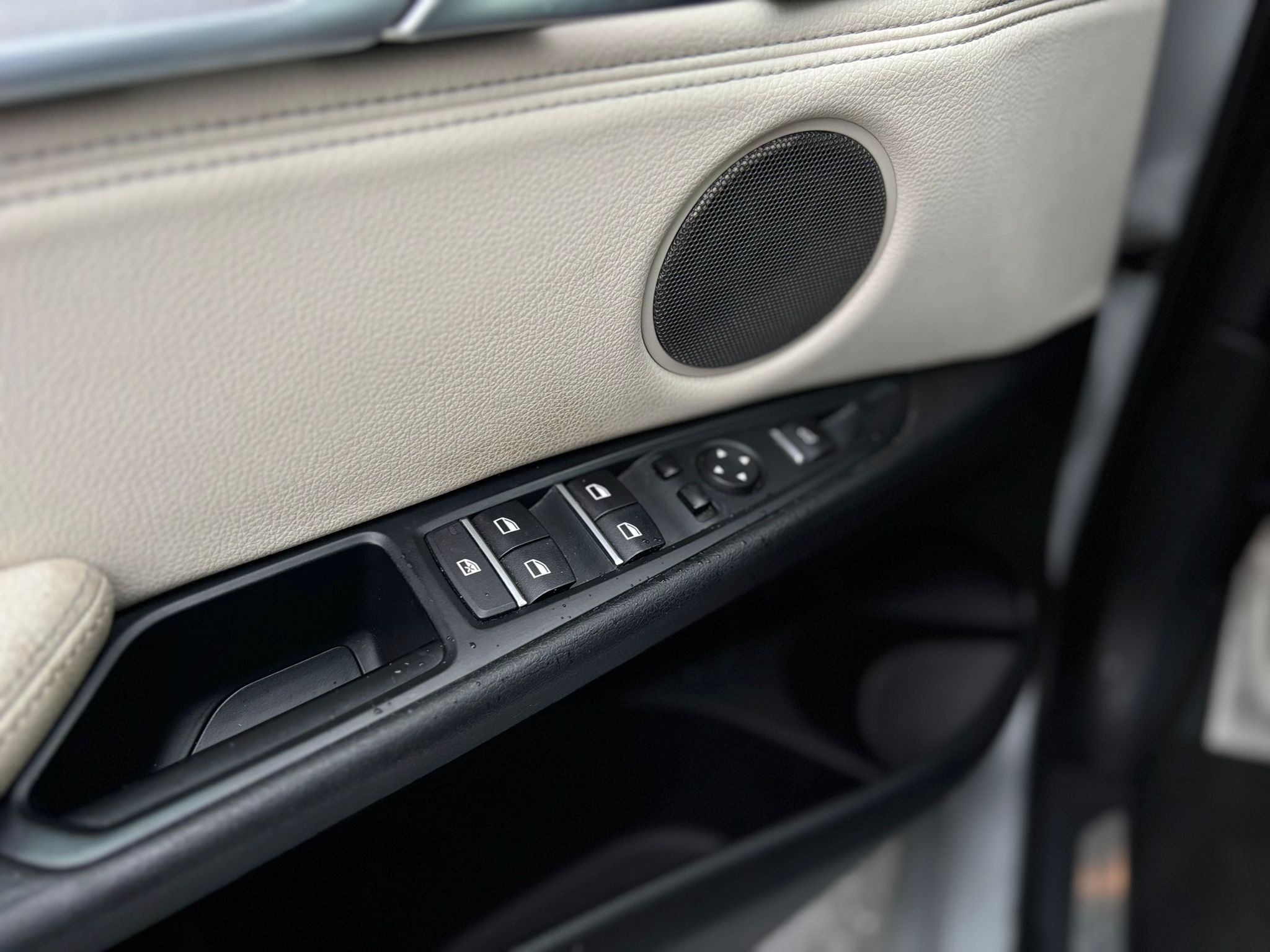 /canwestautoinc/2014-BMW-X5-6814464626301577.jpg