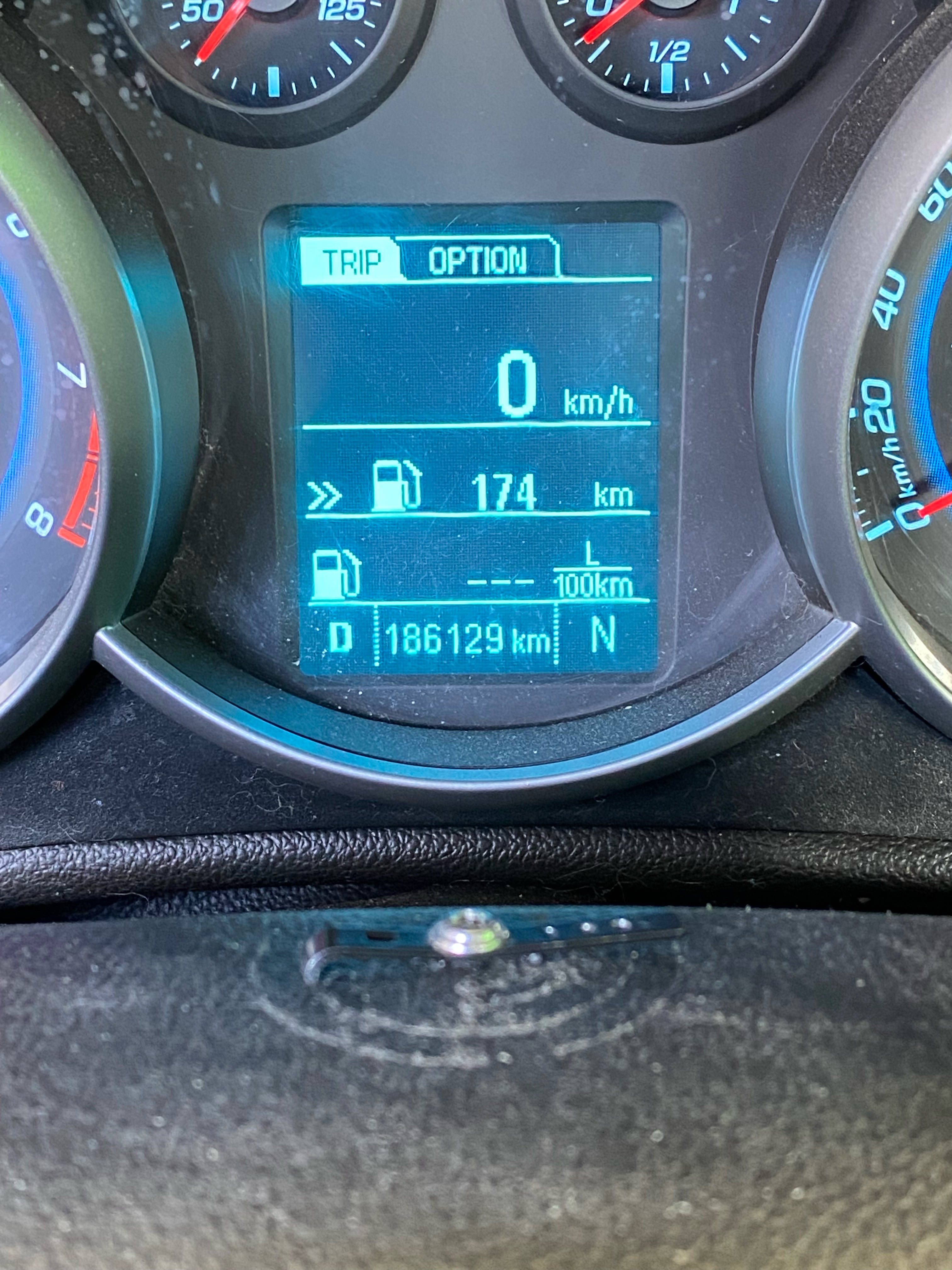 /canwestautoinc/2014-Chevrolet-Cruze-0115480356594575.jpg