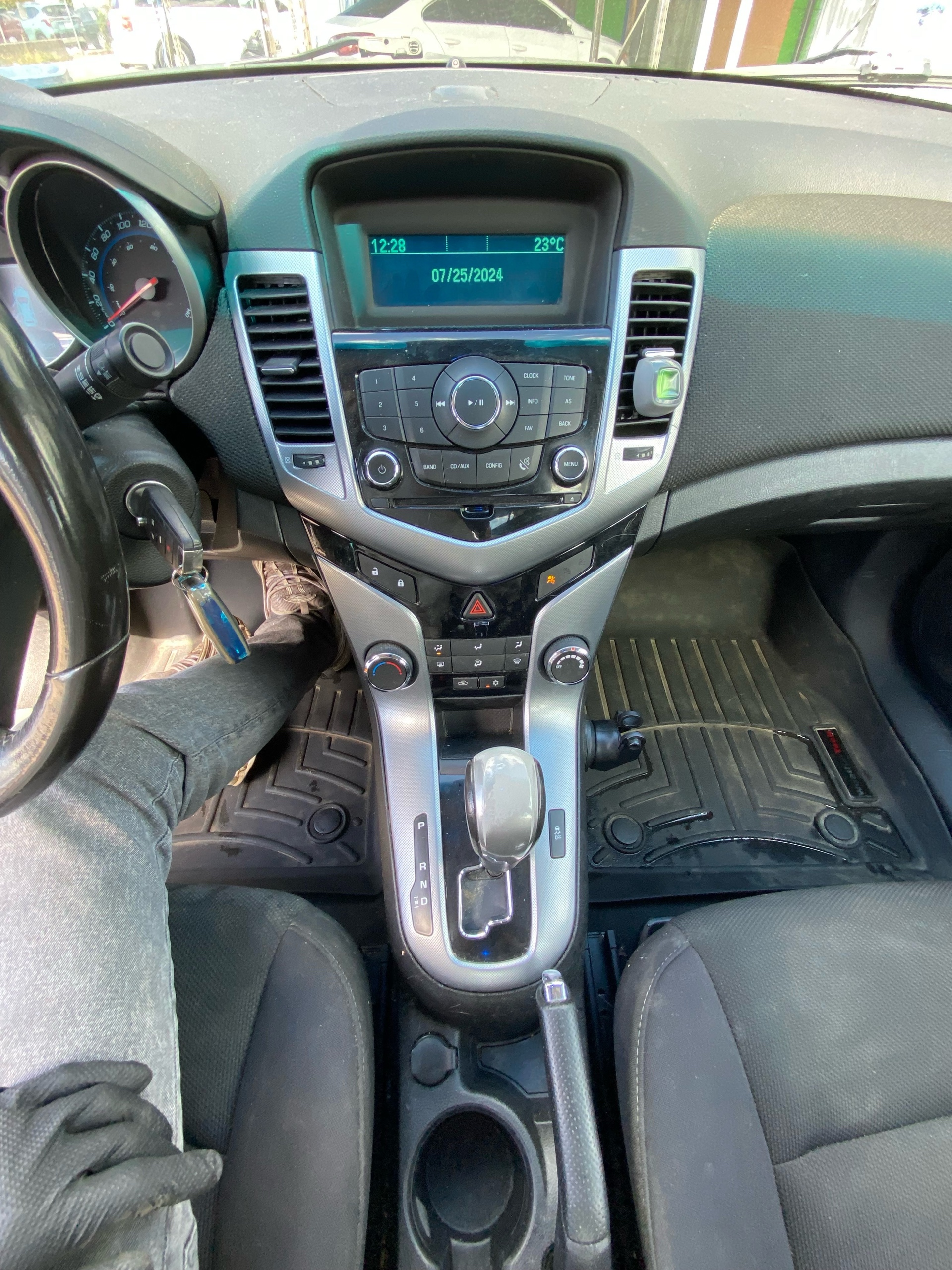 /canwestautoinc/2014-Chevrolet-Cruze-5242907035872533.jpg