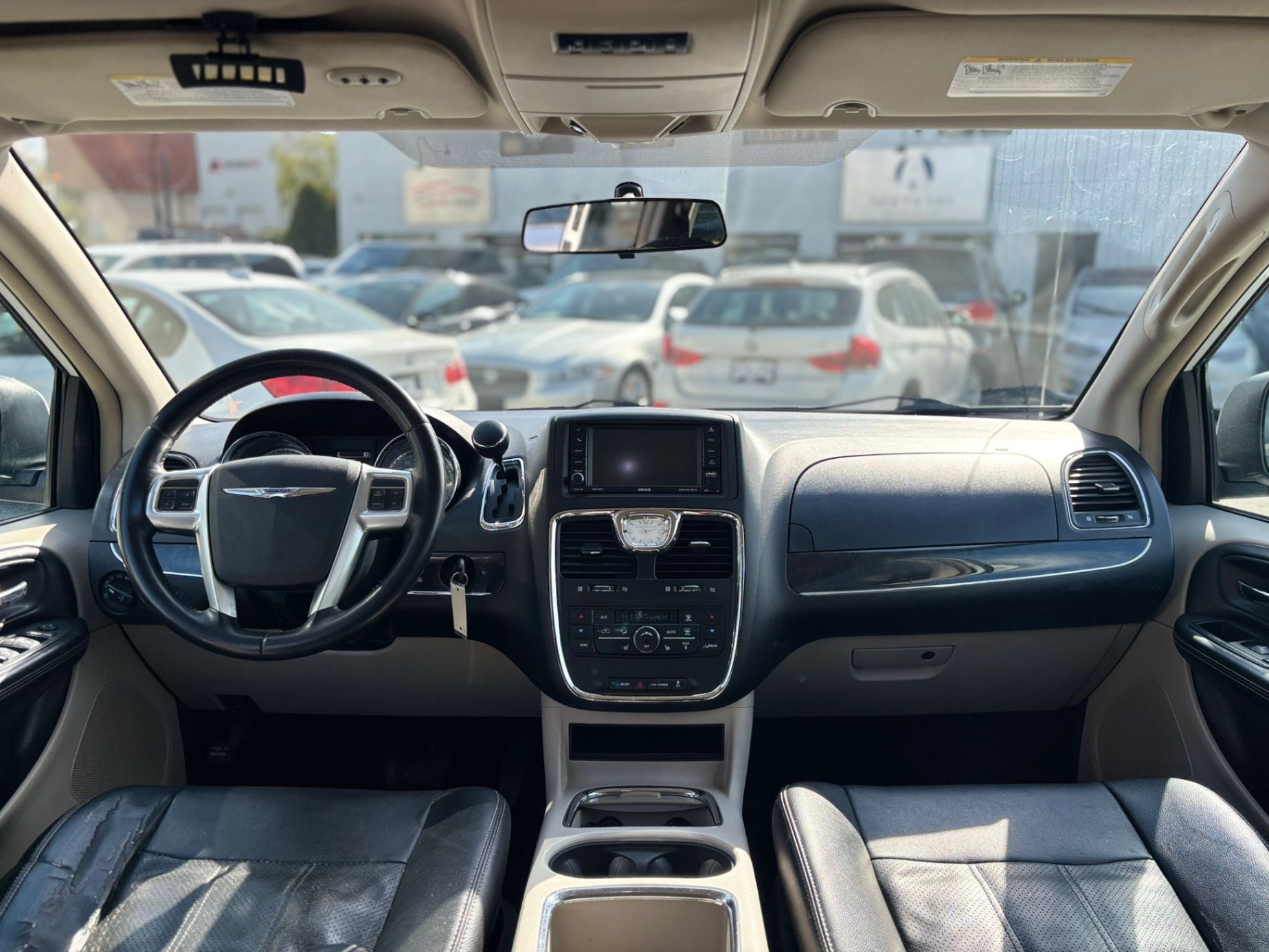 /canwestautoinc/2014-Chrysler-Town&-4039446347824236.jpg