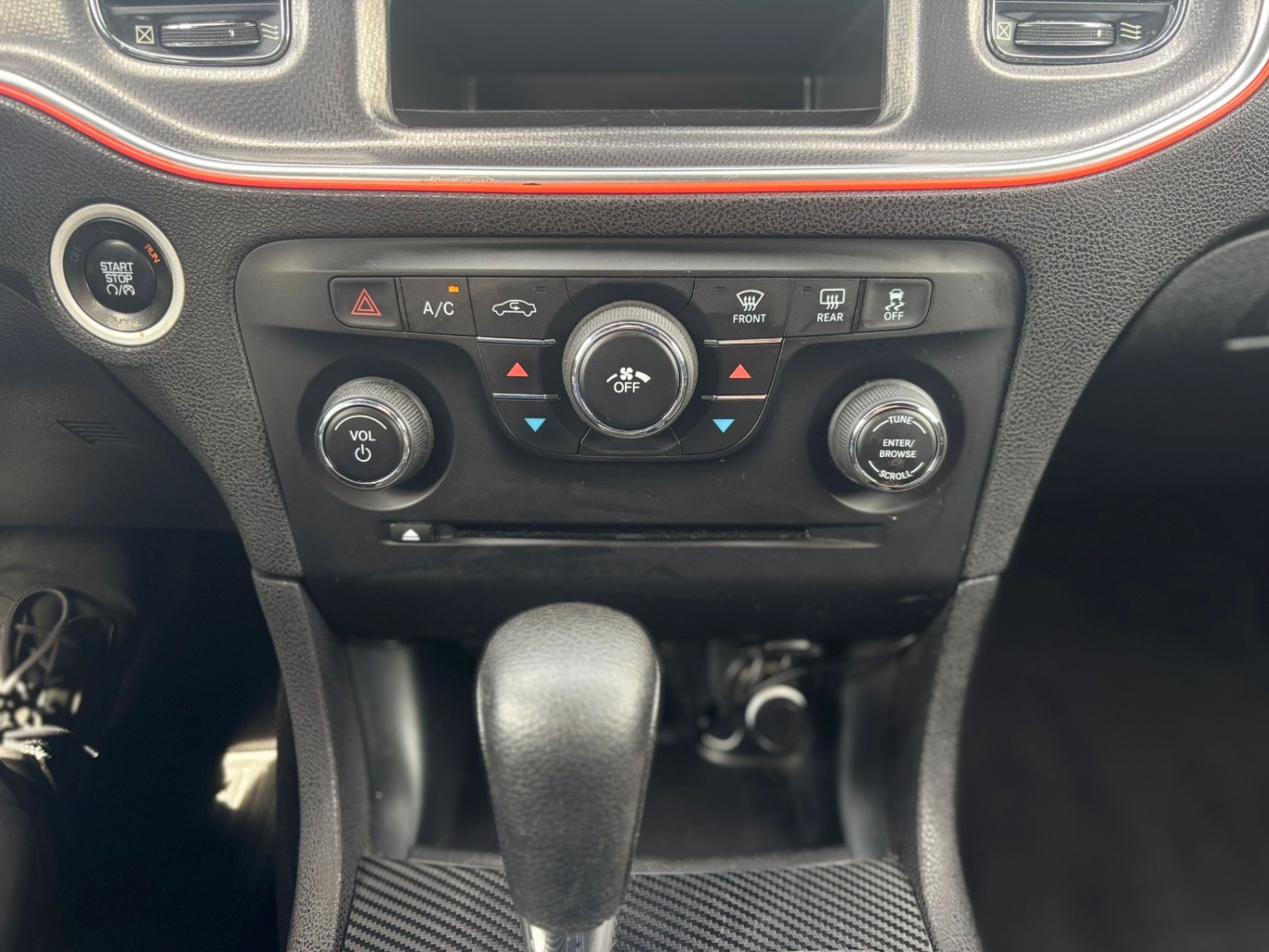 /canwestautoinc/2014-Dodge-Charger-15960701316767523.jpg