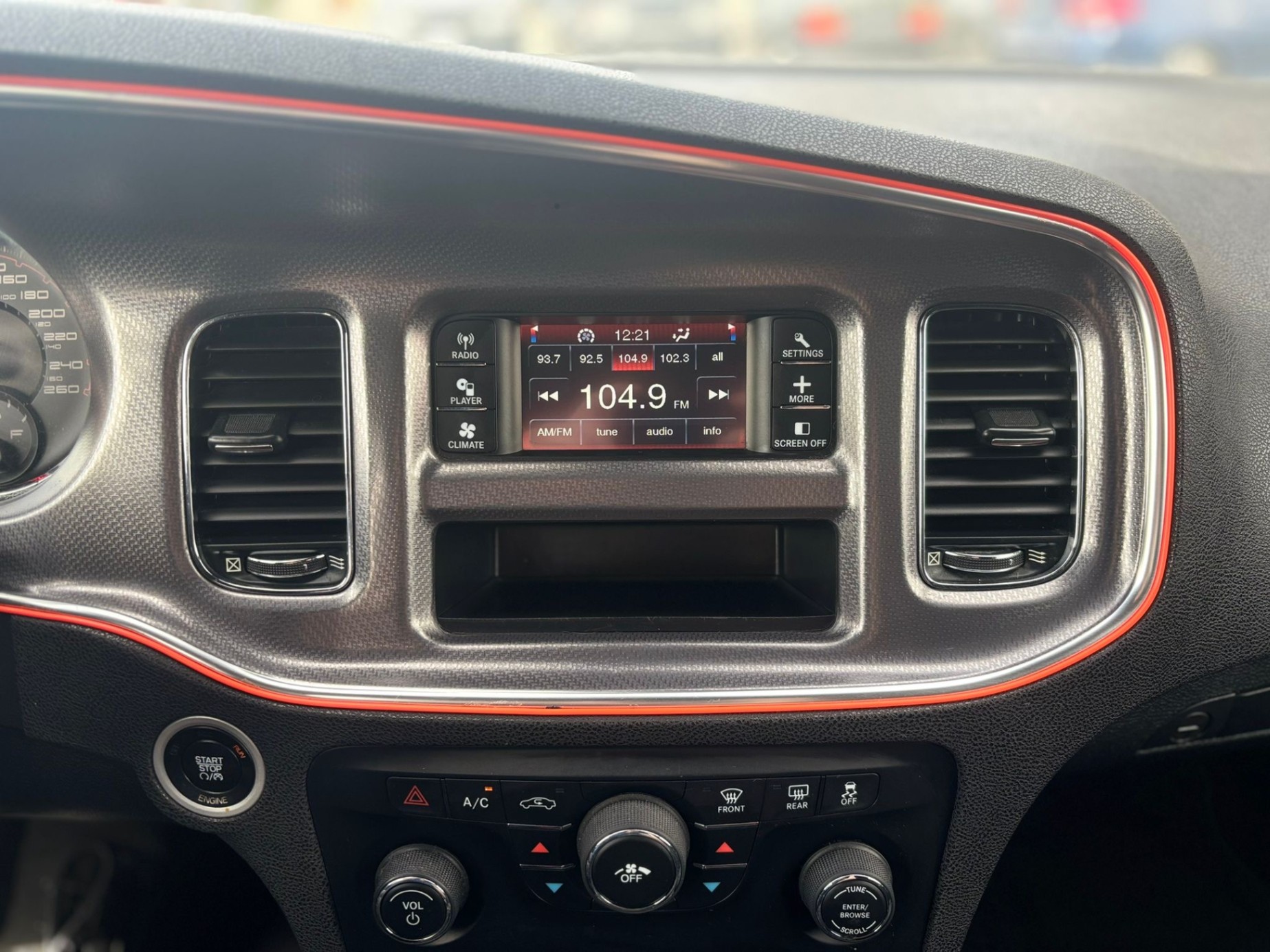 /canwestautoinc/2014-Dodge-Charger-8414291402021667.jpg