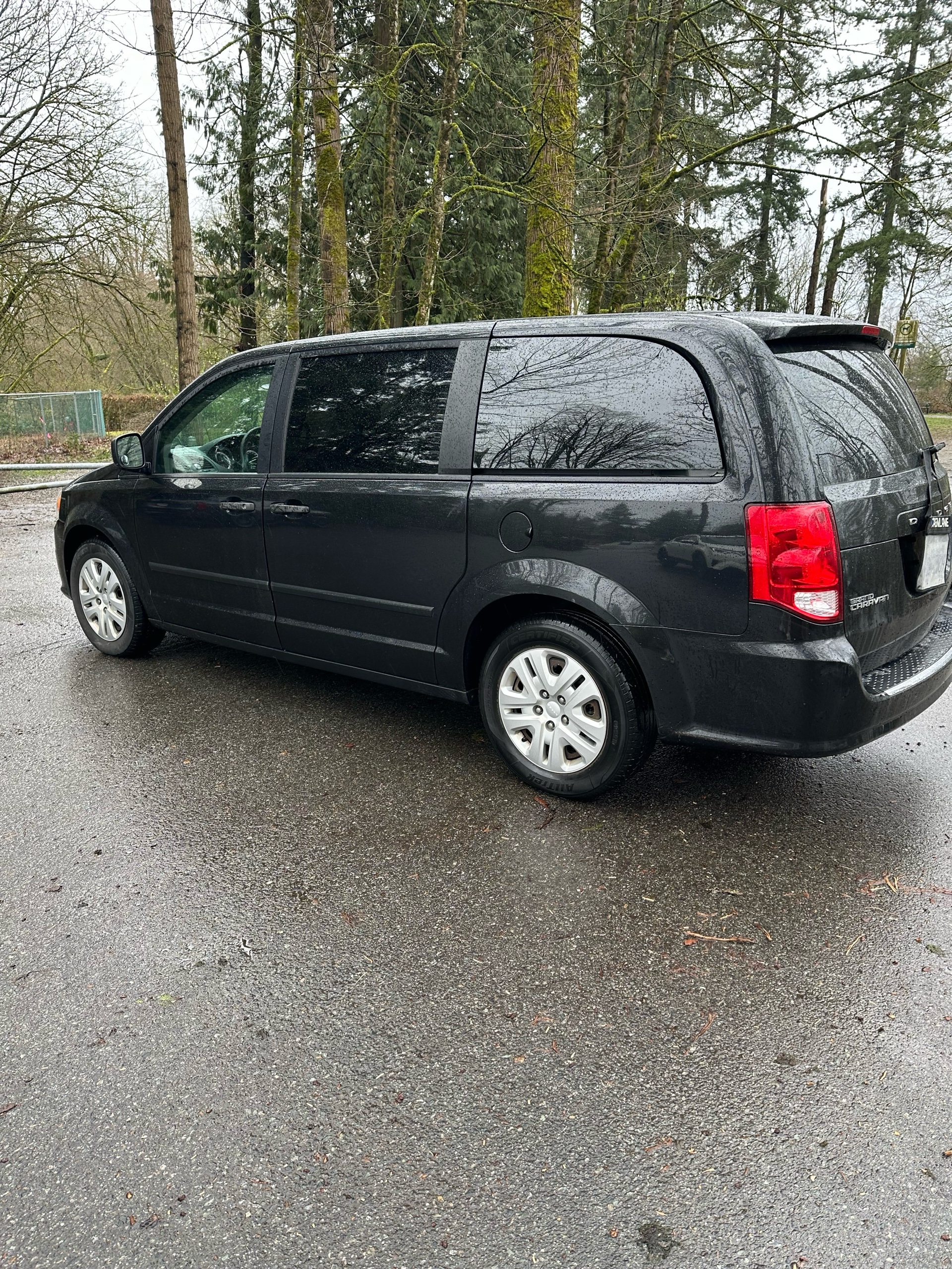 /canwestautoinc/2014-Dodge-GrandCaravan-012818415215906098.jpg