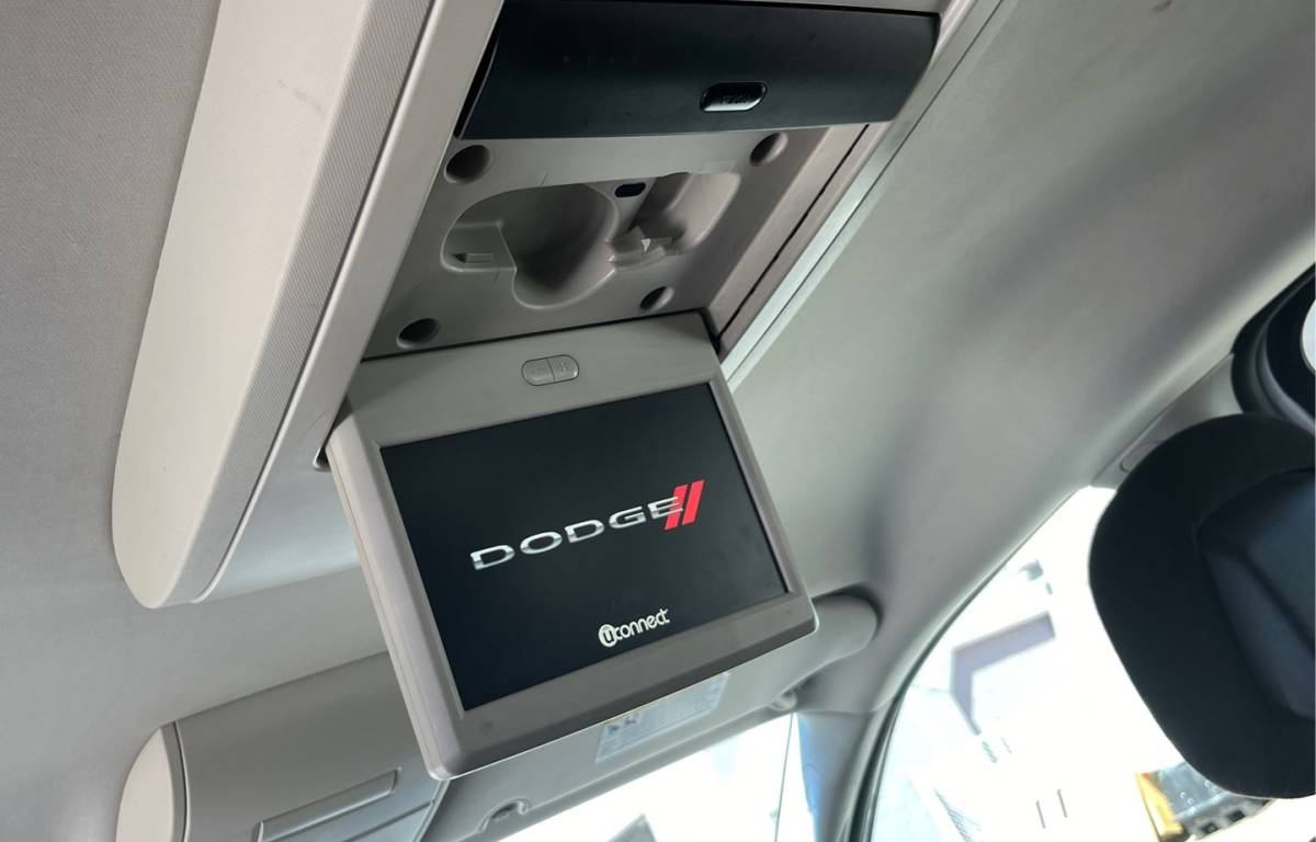 /canwestautoinc/2014-Dodge-GrandCaravan-060253365536937054.jpg