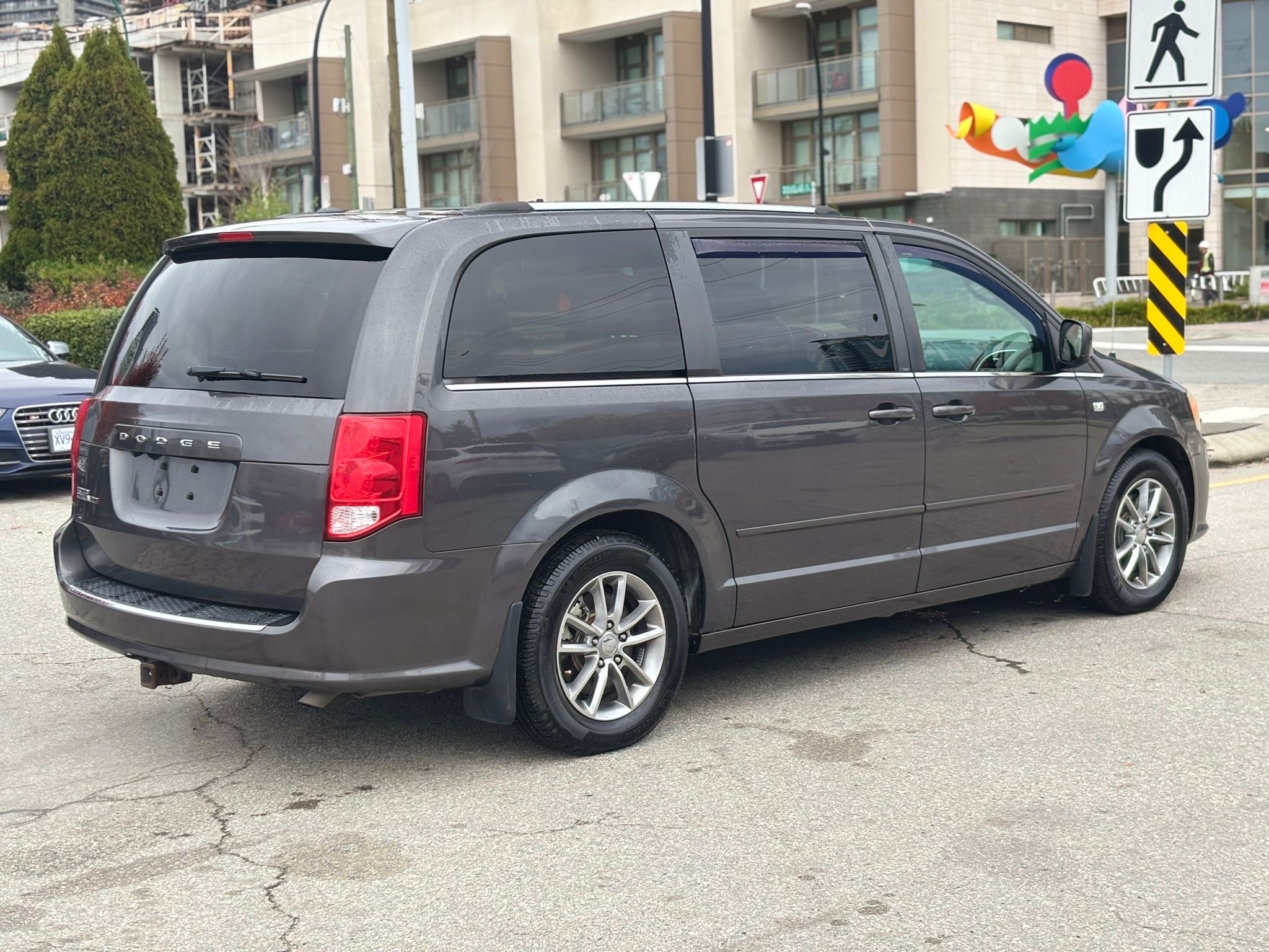 /canwestautoinc/2014-Dodge-GrandCaravan-08923677383148543.jpg