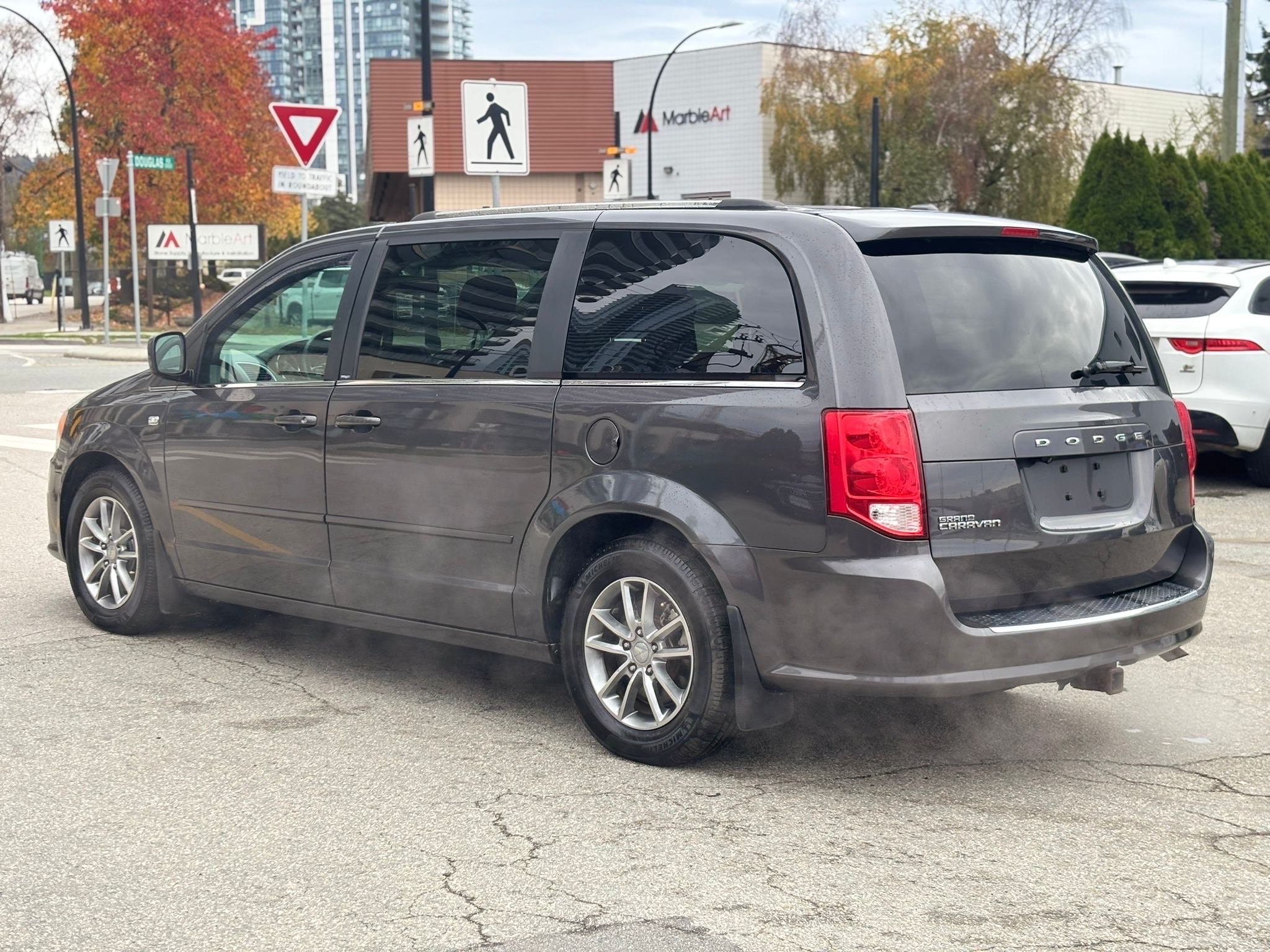 /canwestautoinc/2014-Dodge-GrandCaravan-4668463736891739.jpg