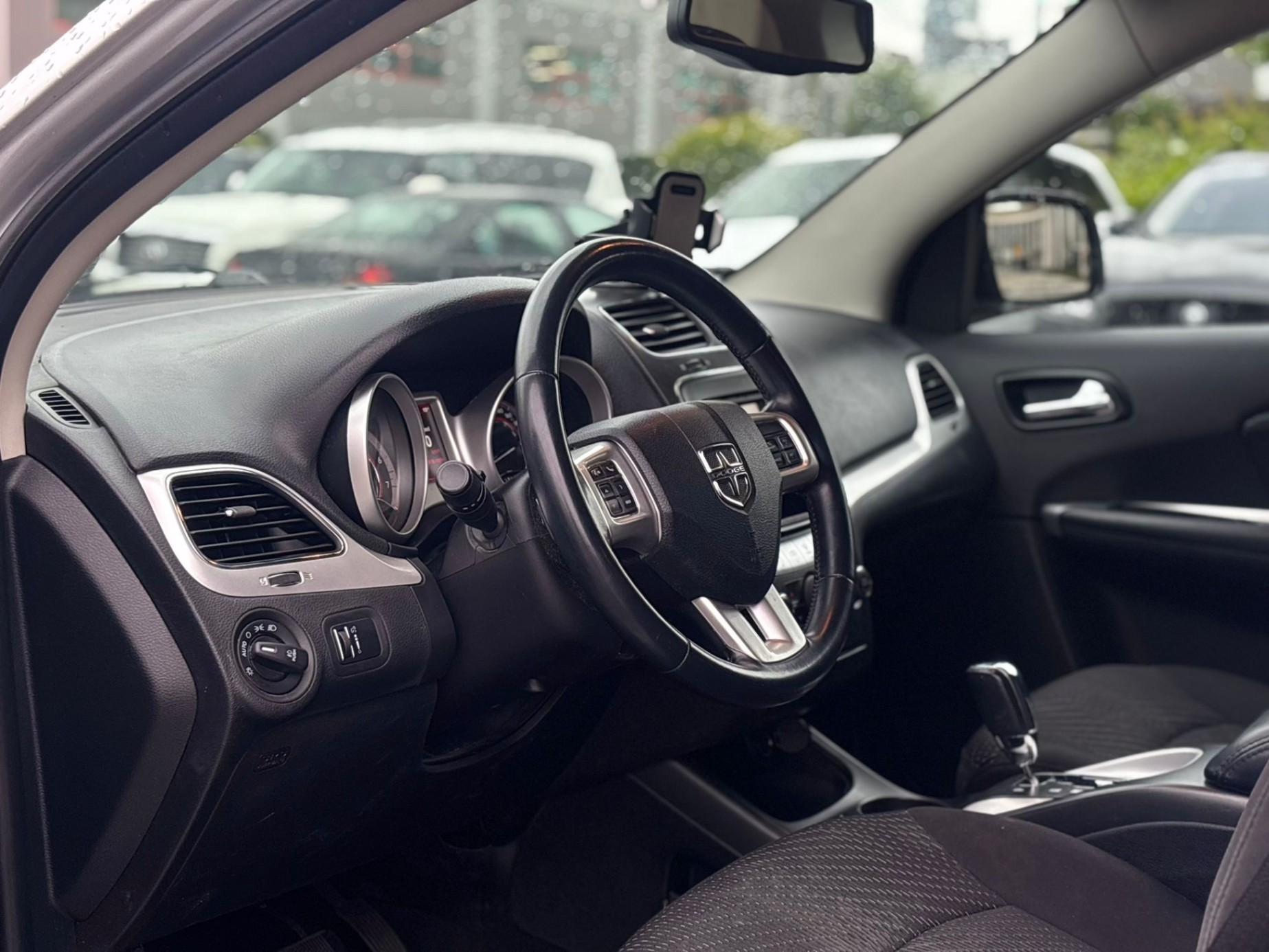 /canwestautoinc/2014-Dodge-Journey-07618186154142226.jpg