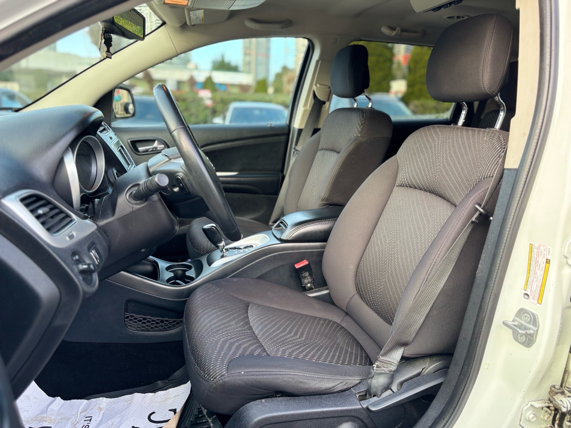 /canwestautoinc/2014-Dodge-Journey-669068147052952.jpg