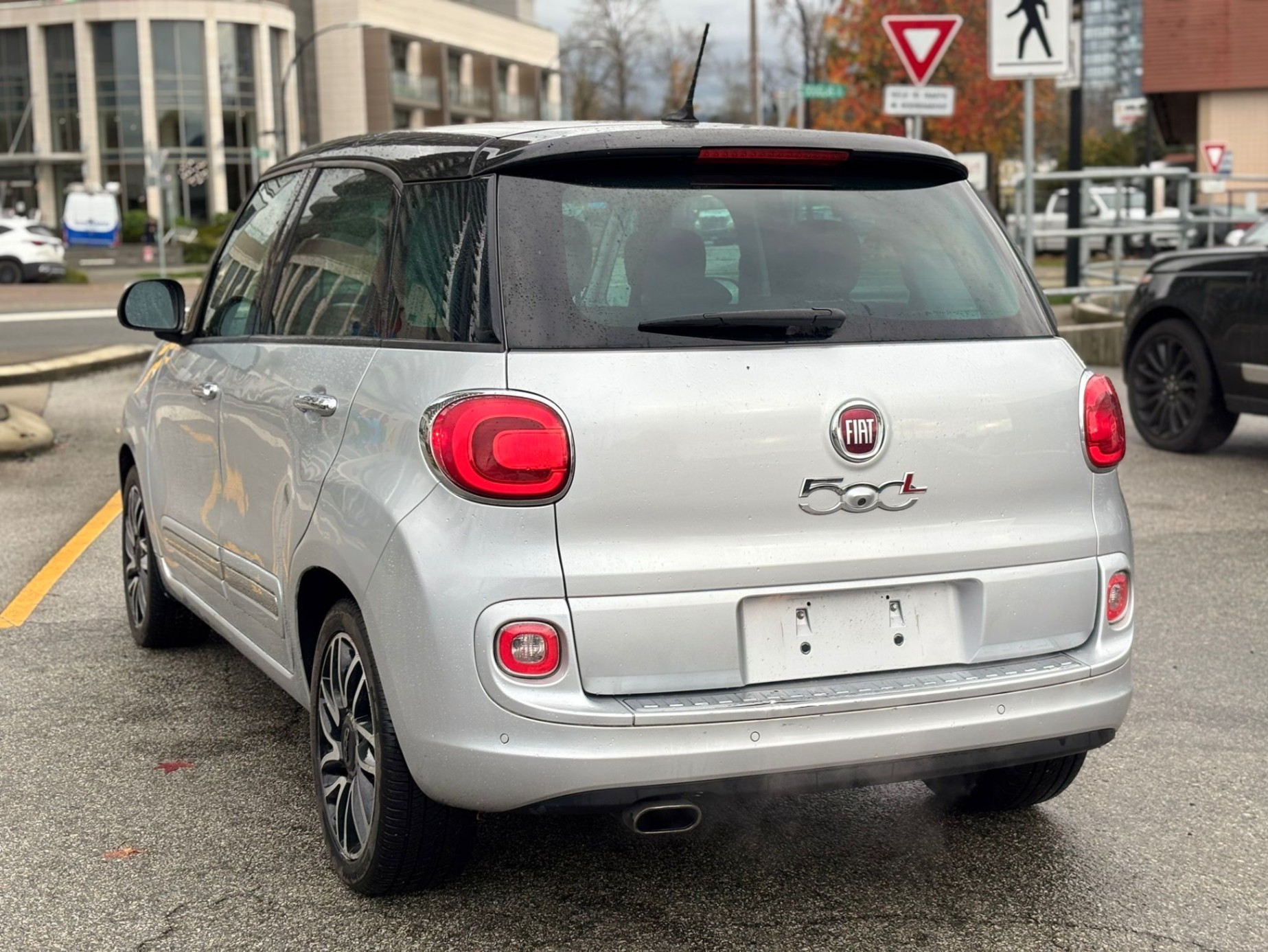 /canwestautoinc/2014-FIAT-500L-013695332219986867.jpg