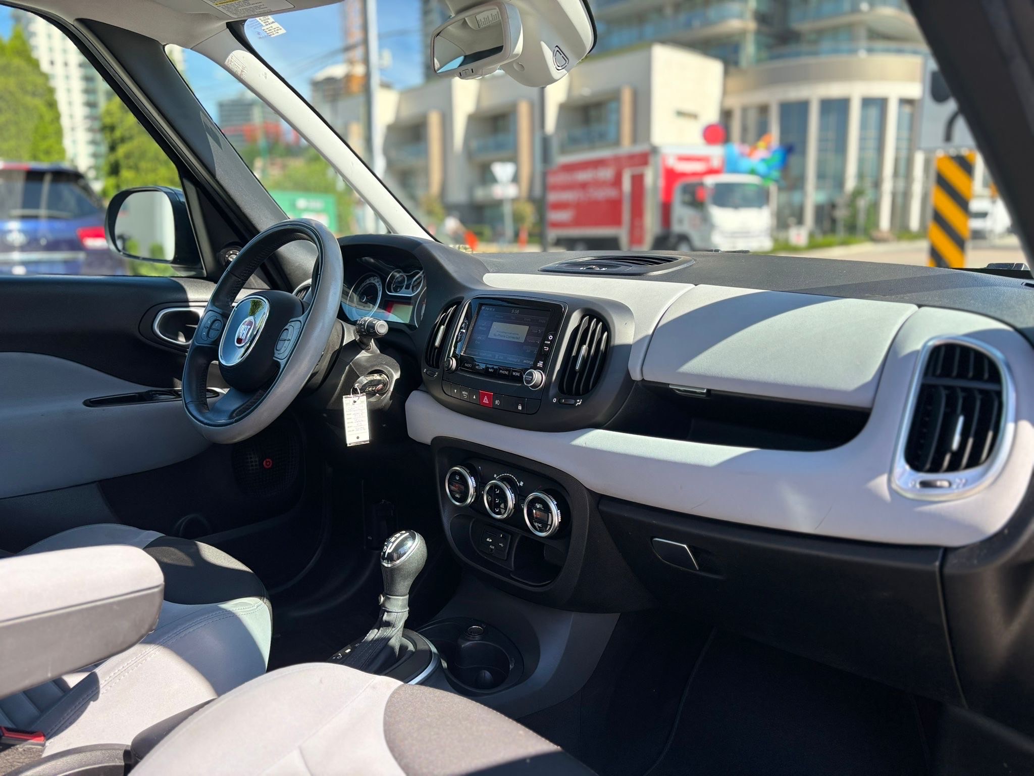 /canwestautoinc/2014-FIAT-500L-2234992998503953.jpg