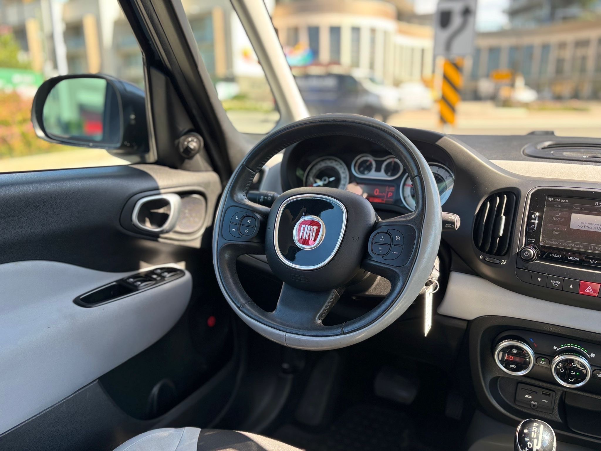 /canwestautoinc/2014-FIAT-500L-8596050398122157.jpg