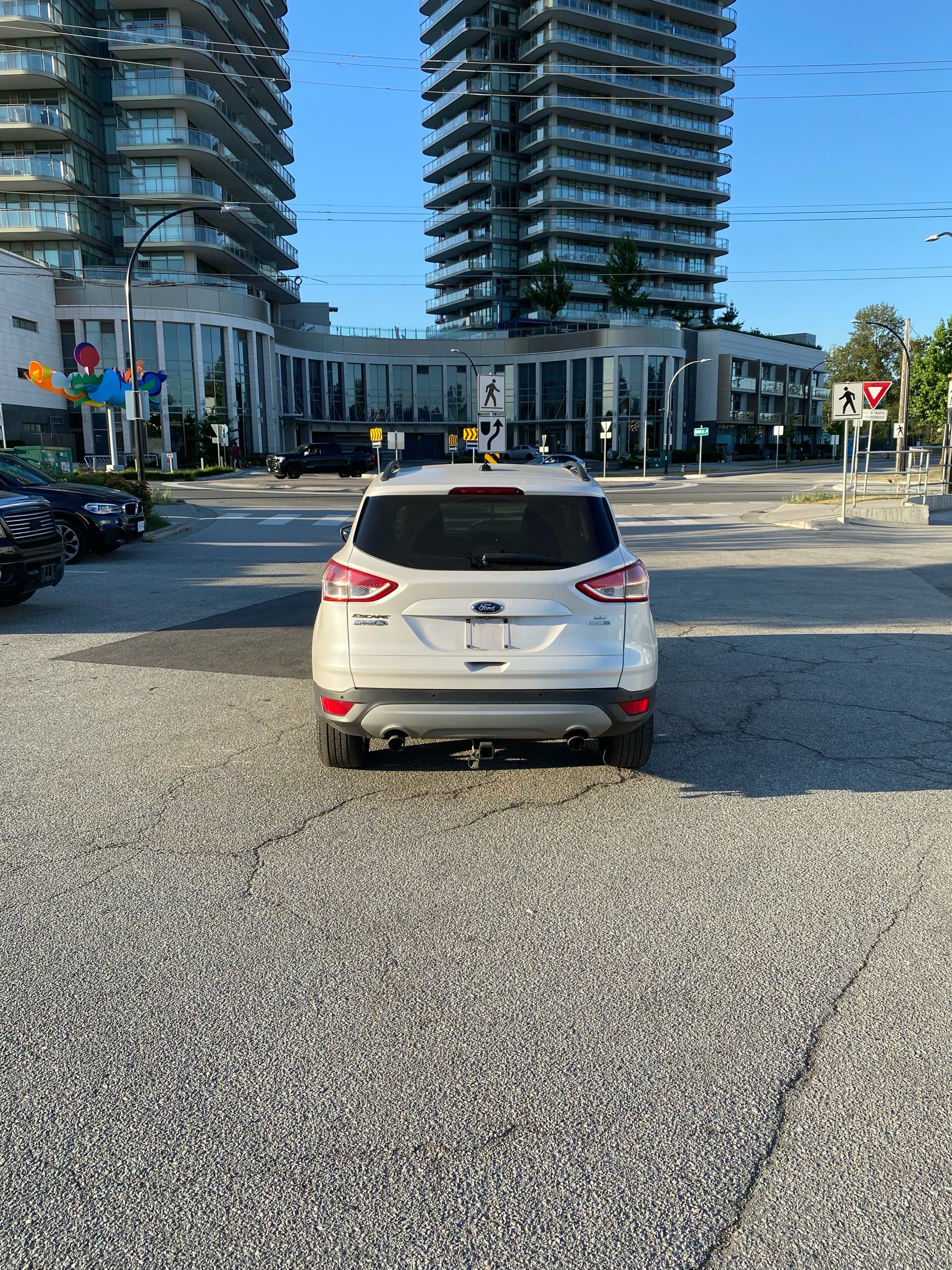 /canwestautoinc/2014-Ford-Escape-5843981337644404.jpg