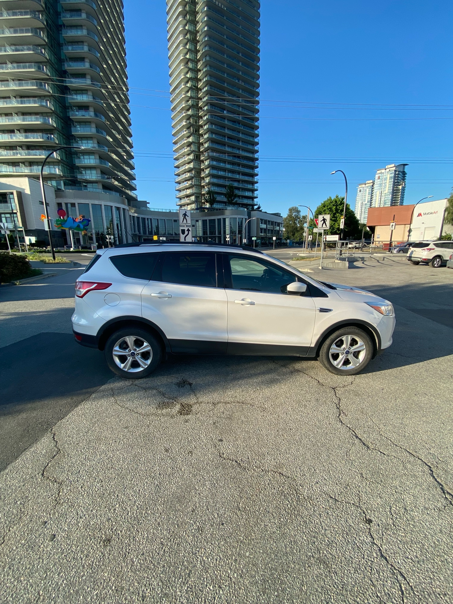 /canwestautoinc/2014-Ford-Escape-6922884664791702.jpg