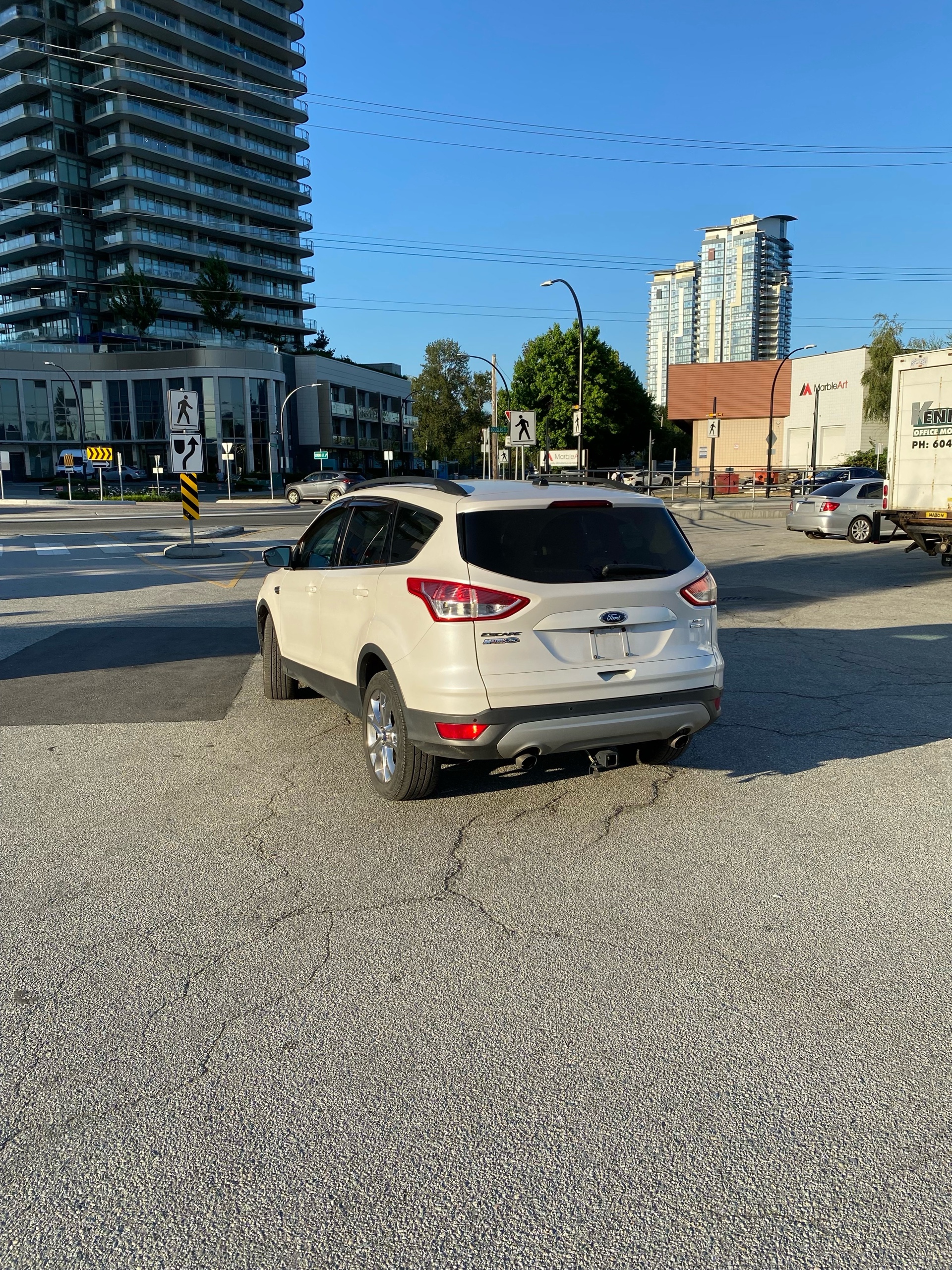 /canwestautoinc/2014-Ford-Escape-7545538602320885.jpg