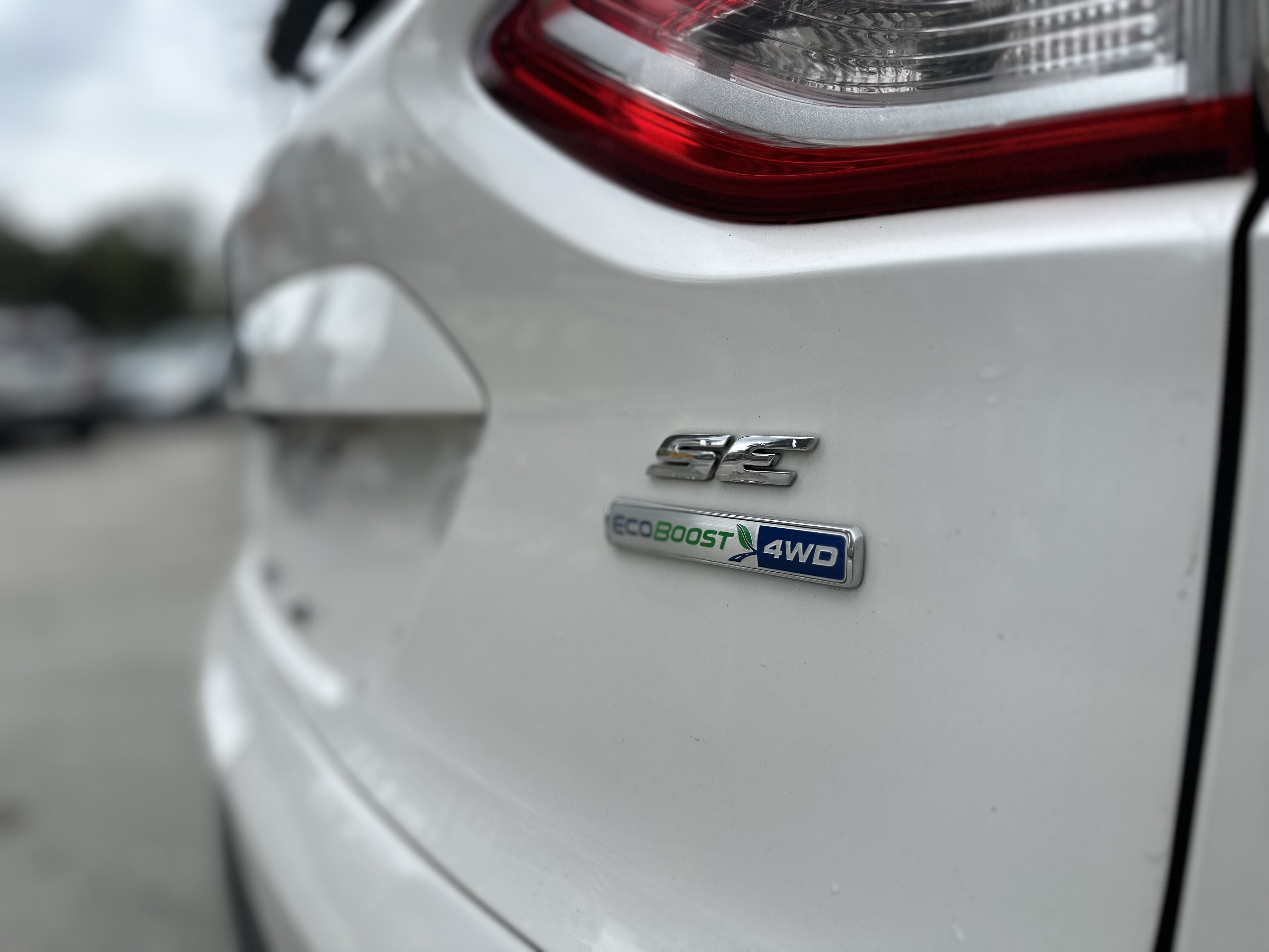 /canwestautoinc/2014-Ford-Escape-8152900221803756.jpg
