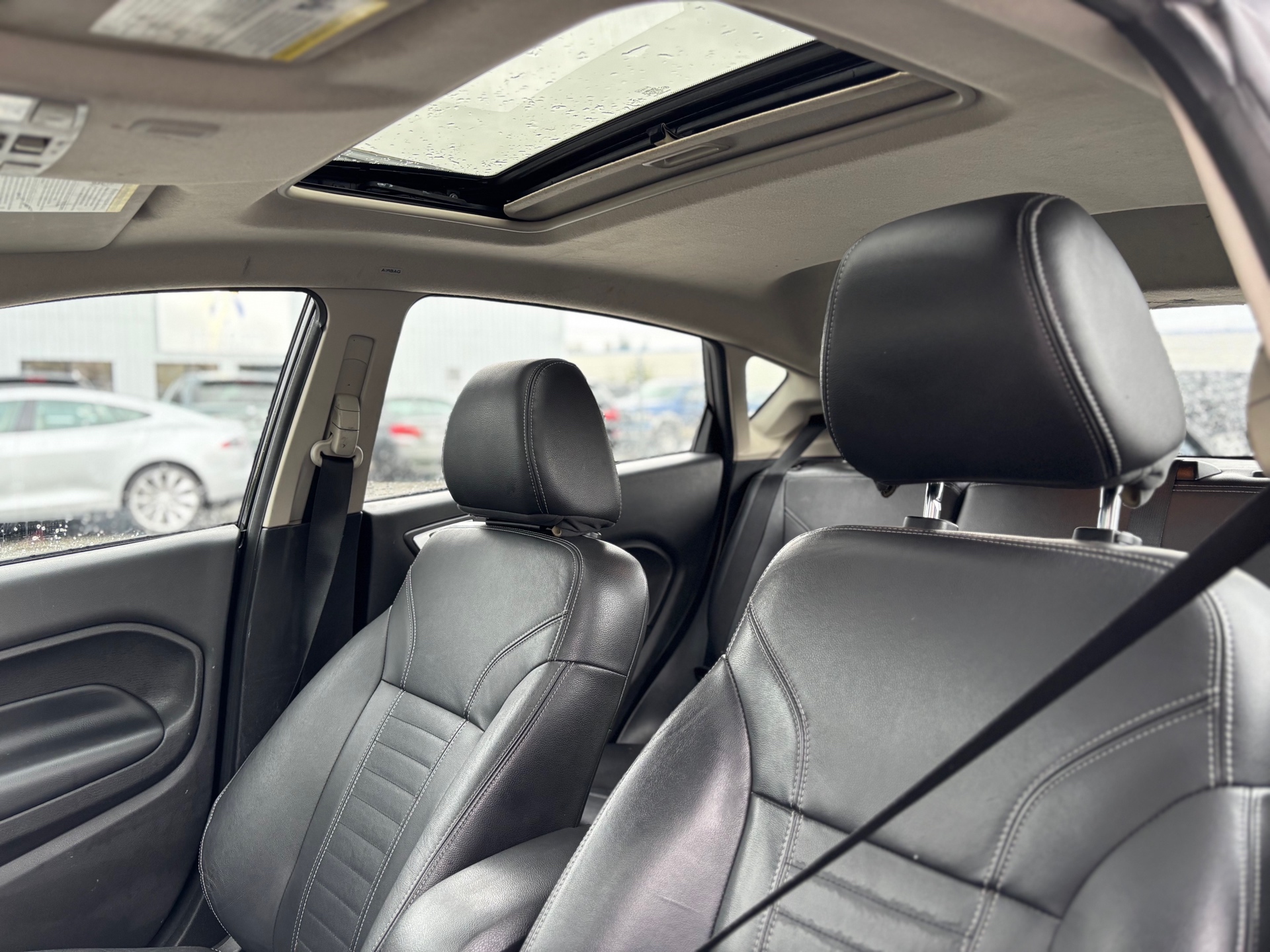 /canwestautoinc/2014-Ford-Fiesta-17020610299684447.jpg