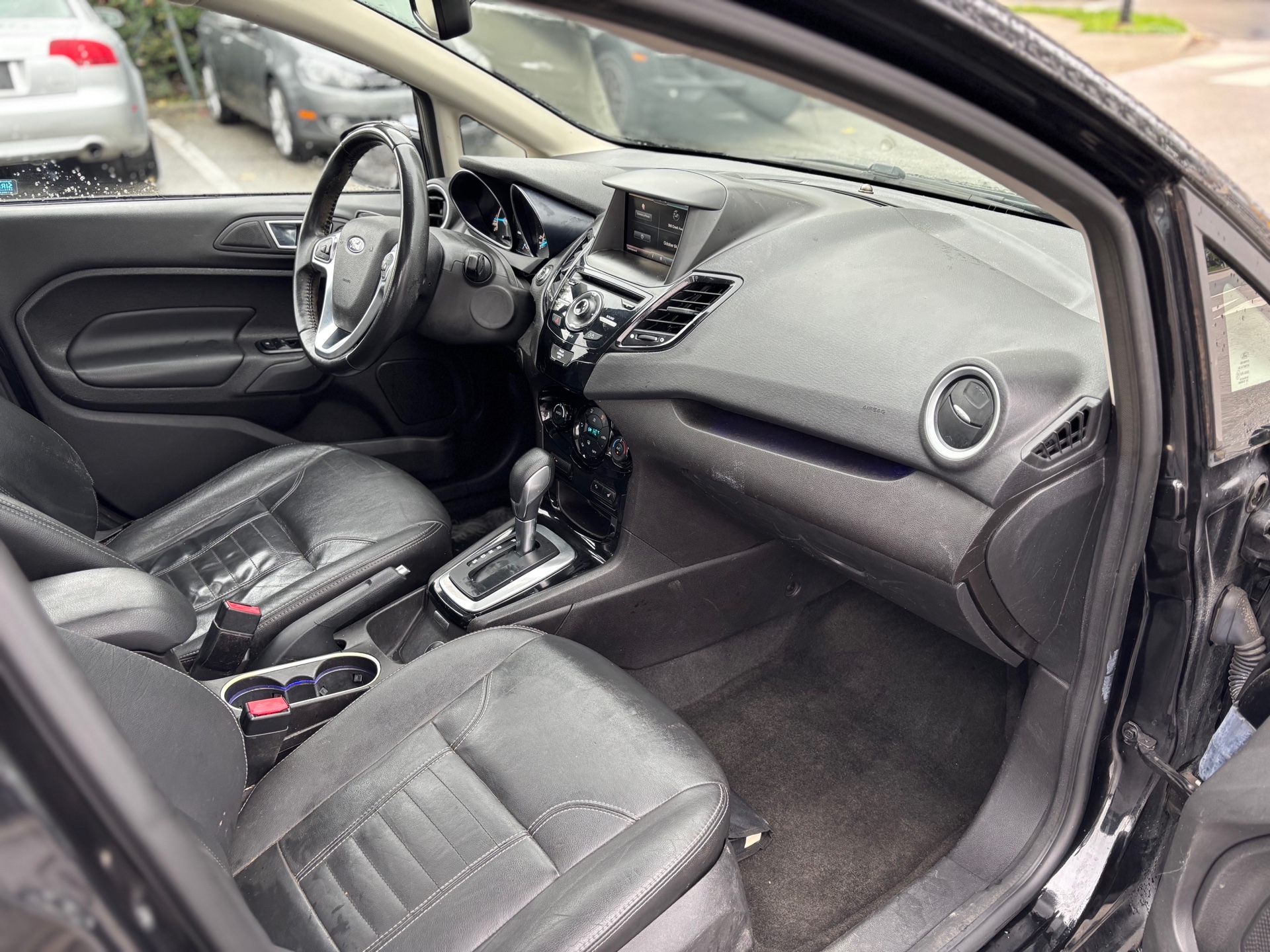 /canwestautoinc/2014-Ford-Fiesta-36856835532272525.jpg