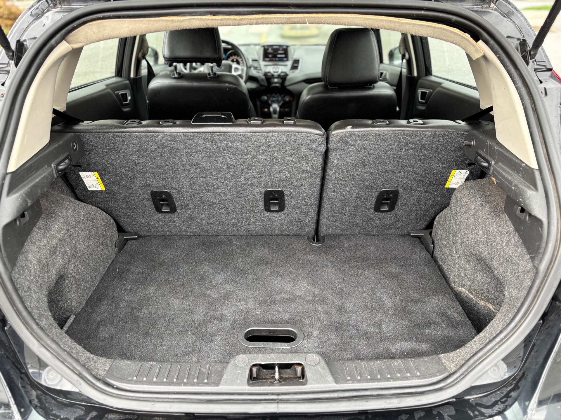 /canwestautoinc/2014-Ford-Fiesta-8510659983704119.jpg
