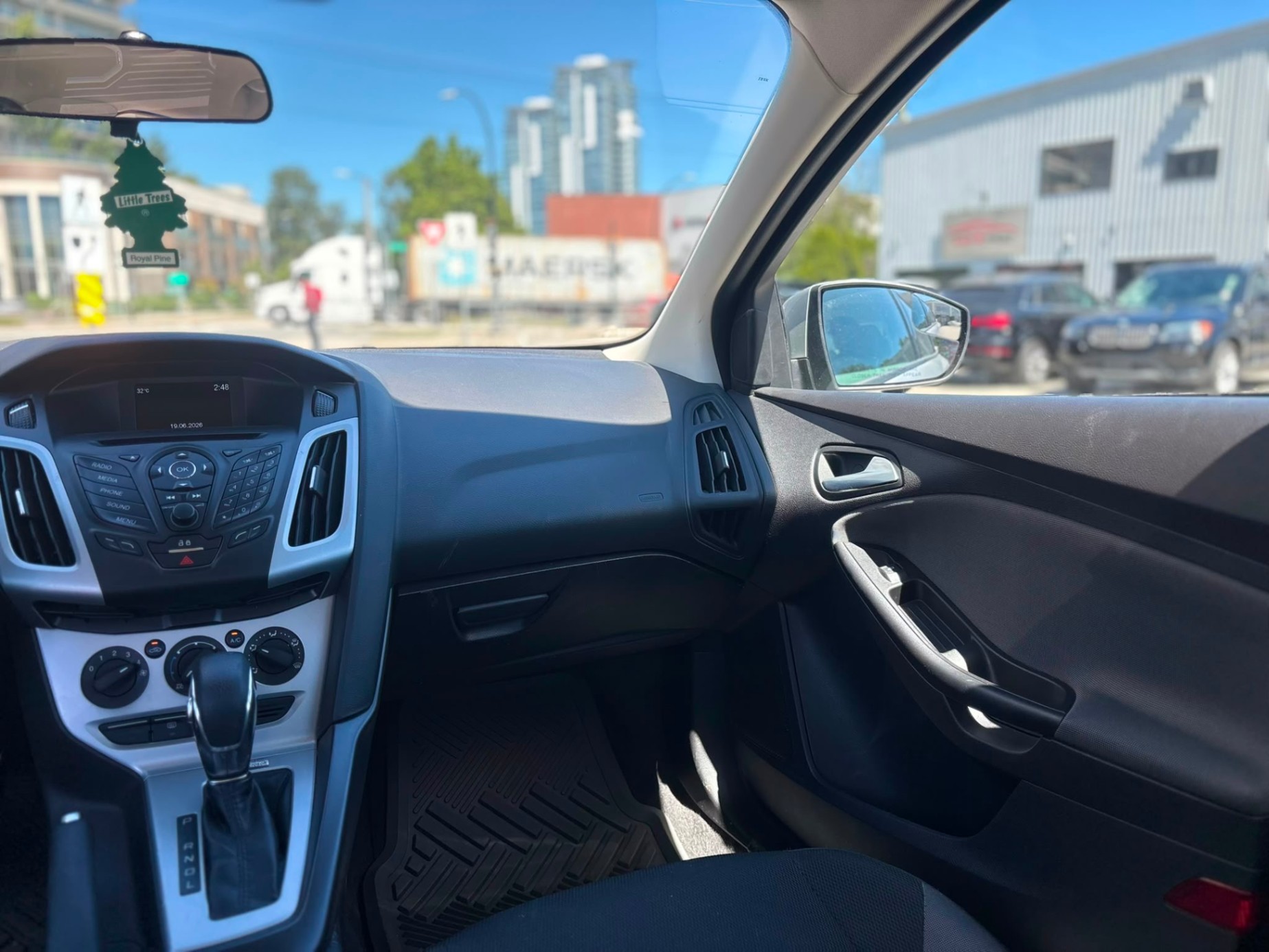 /canwestautoinc/2014-Ford-Focus-12426950556983263.jpg