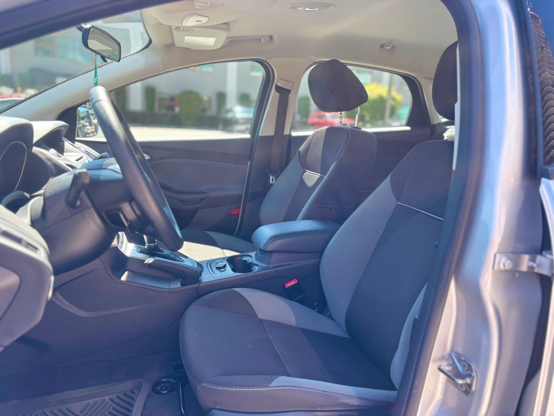 /canwestautoinc/2014-Ford-Focus-30826438026582137.jpg