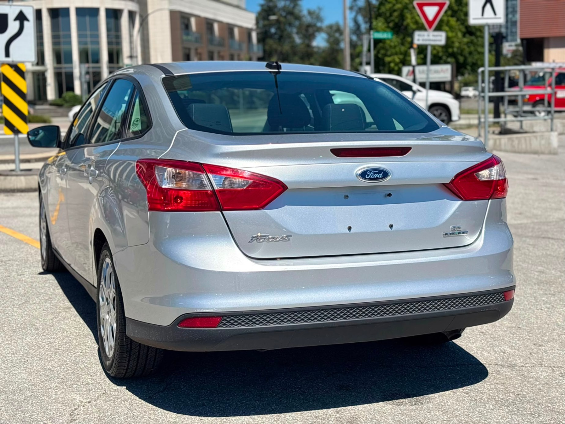 /canwestautoinc/2014-Ford-Focus-3461694056408058.jpg