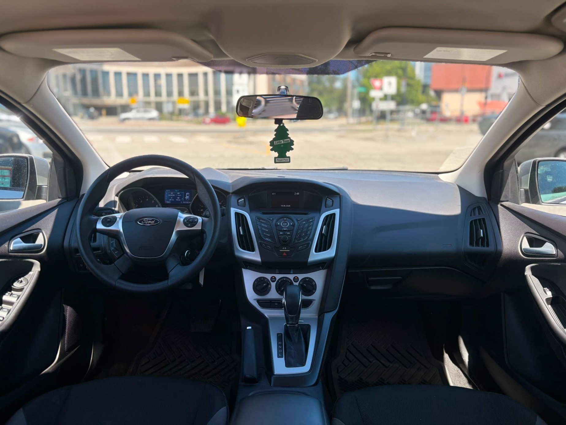 /canwestautoinc/2014-Ford-Focus-3484354461126127.jpg