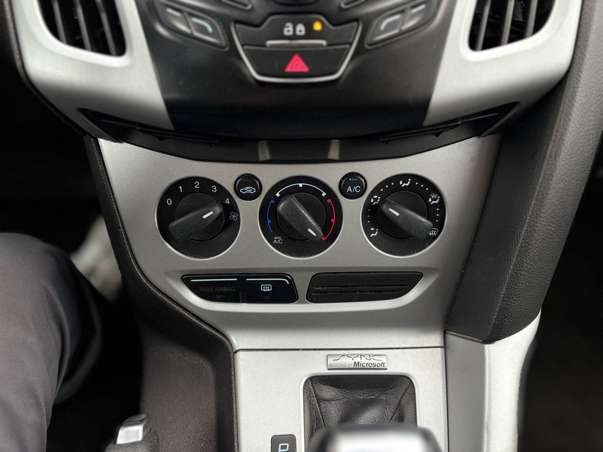/canwestautoinc/2014-Ford-Focus-6006422518889216.jpg