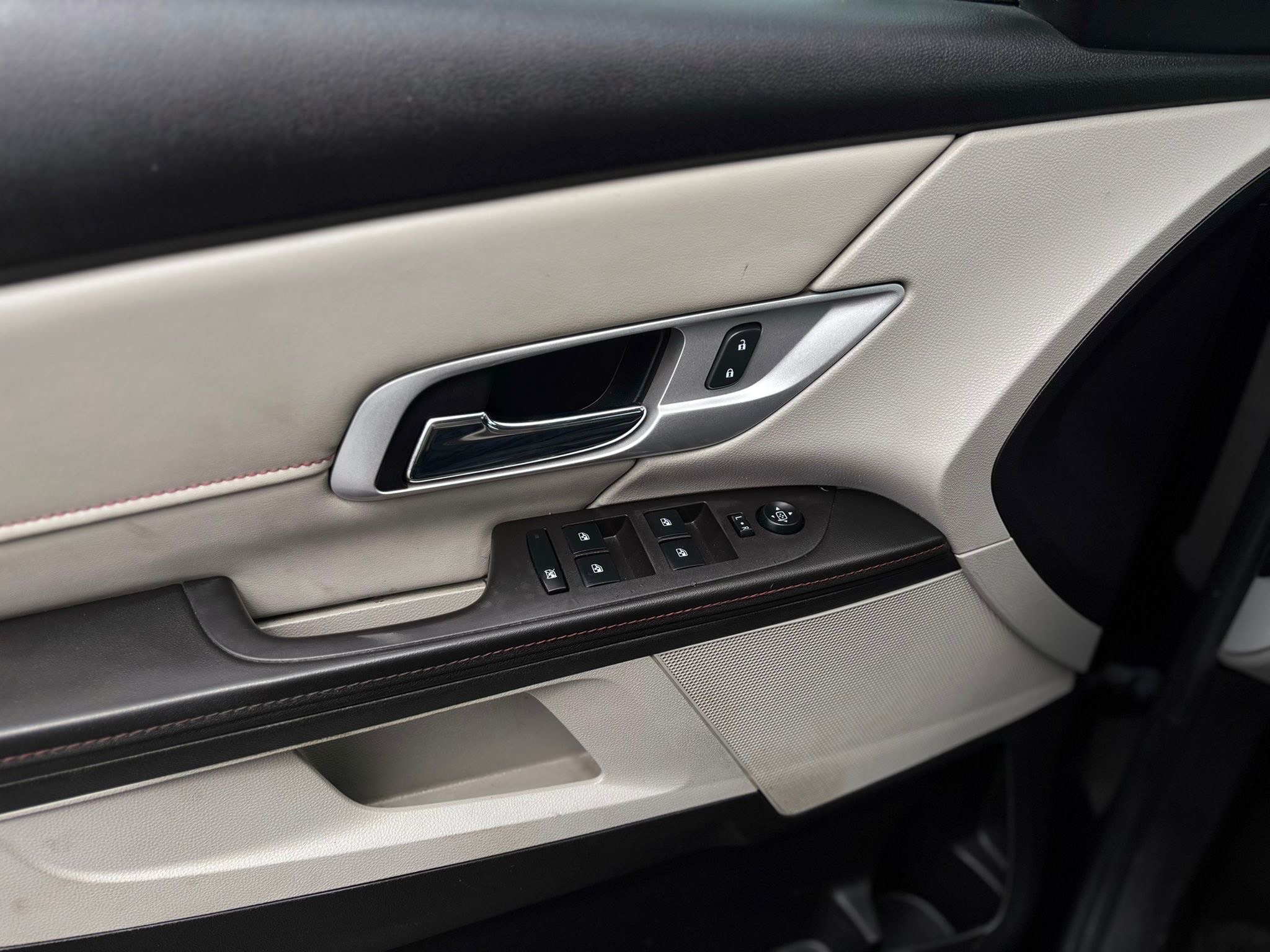 /canwestautoinc/2014-GMC-Terrain-026518035627820513.jpg