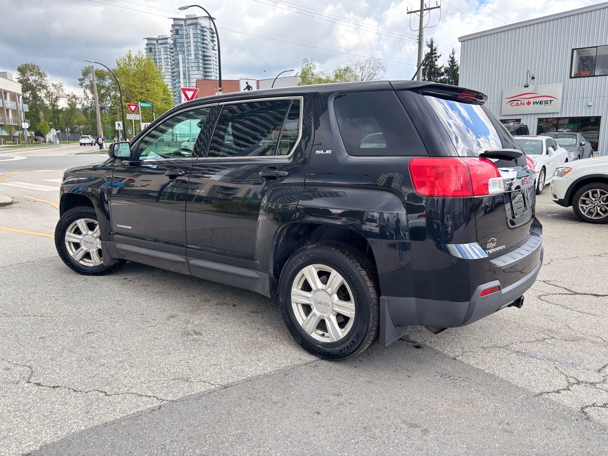/canwestautoinc/2014-GMC-Terrain-15453814563832435.jpg