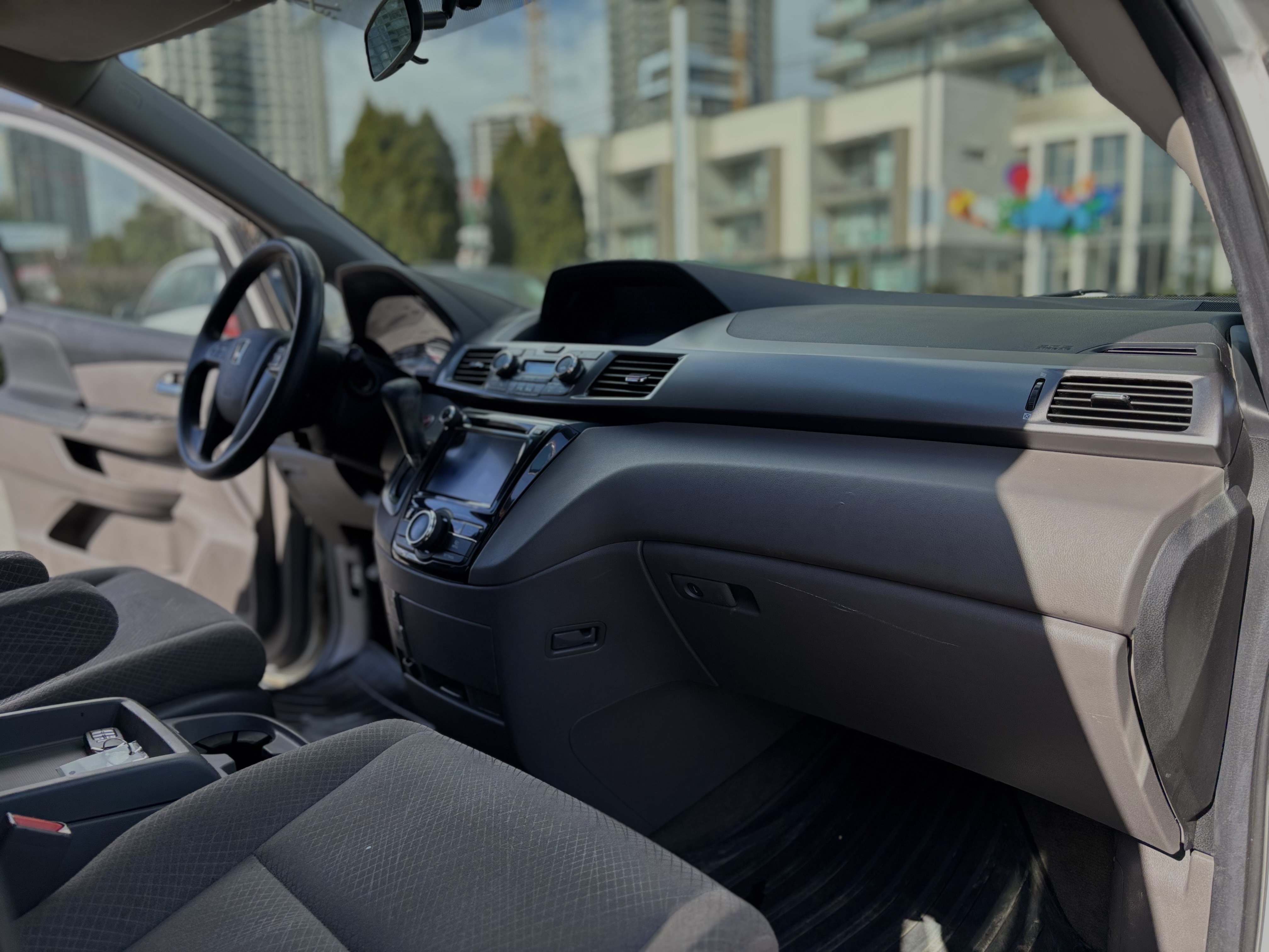 /canwestautoinc/2014-Honda-Odyssey-22439873570125024.jpg
