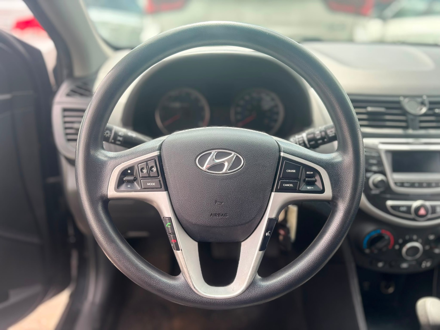 /canwestautoinc/2014-Hyundai-Accent-033891062077337386.jpg