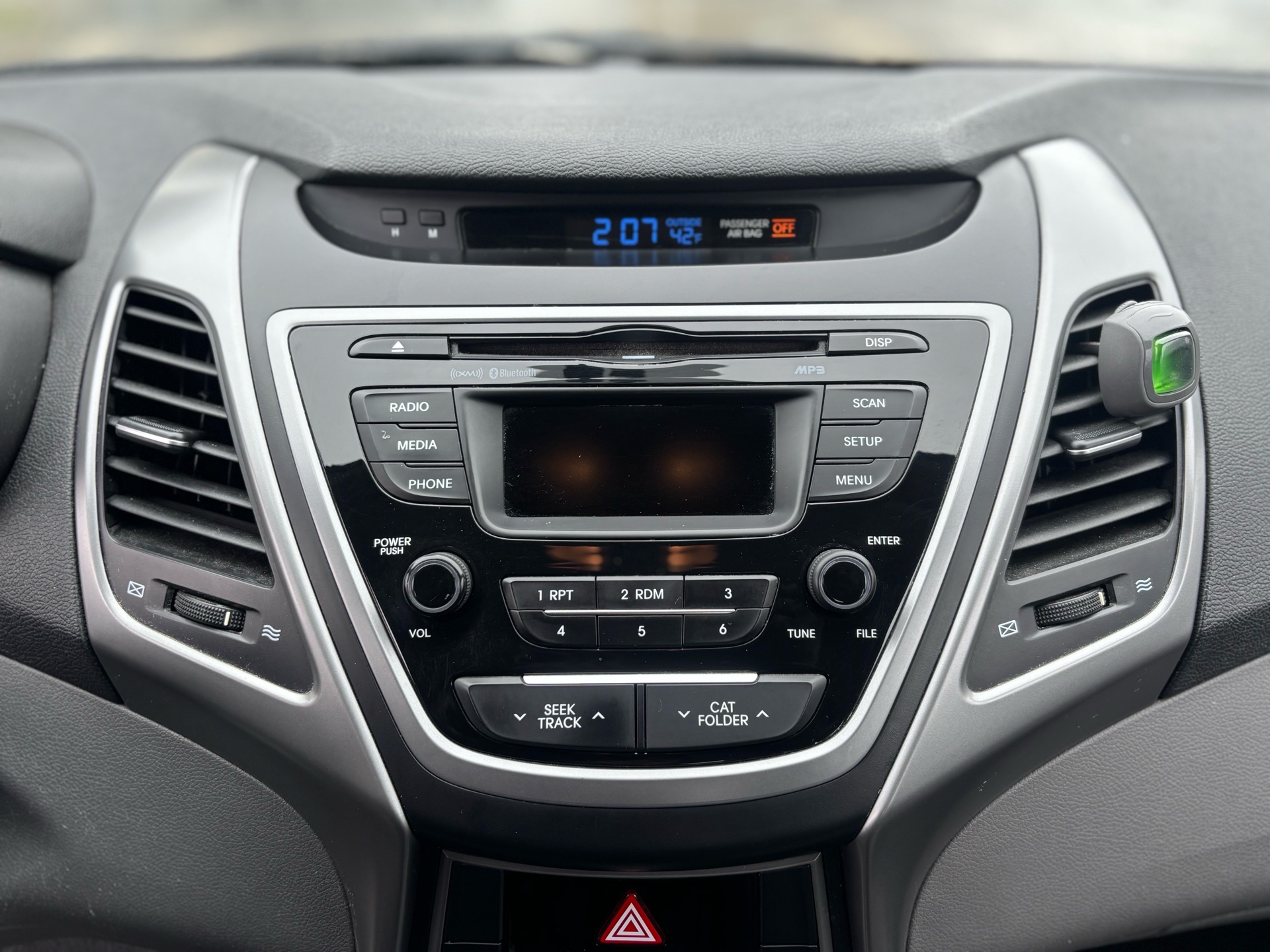 /canwestautoinc/2014-Hyundai-Elantra-14708041149391127.jpg