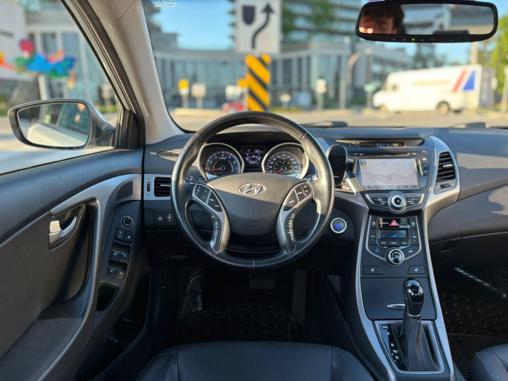 /canwestautoinc/2014-Hyundai-Elantra-21442319880873595.jpg